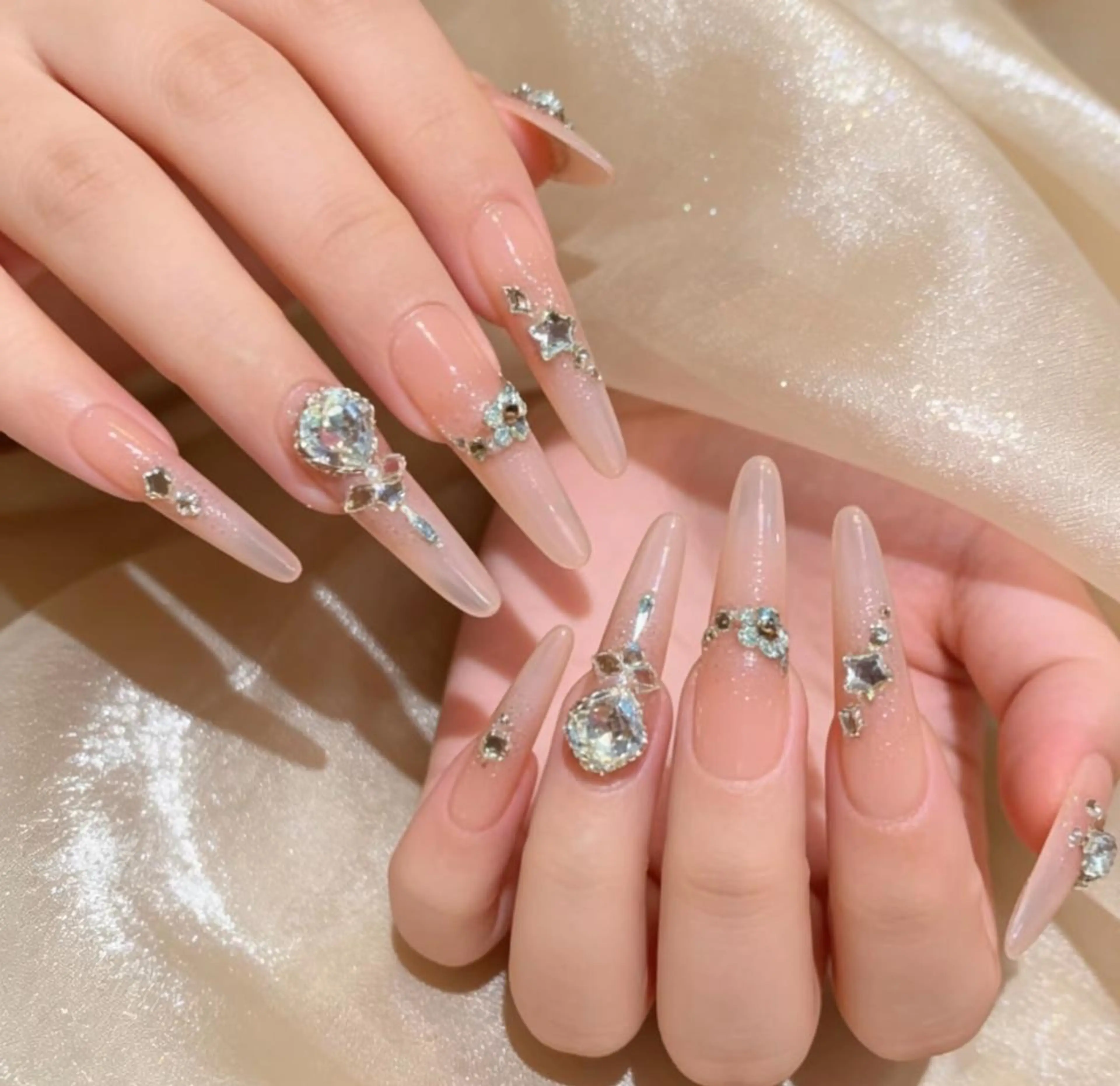 キッズ ハンドネイル 🎀 NaNa_nailのネイルデザイン