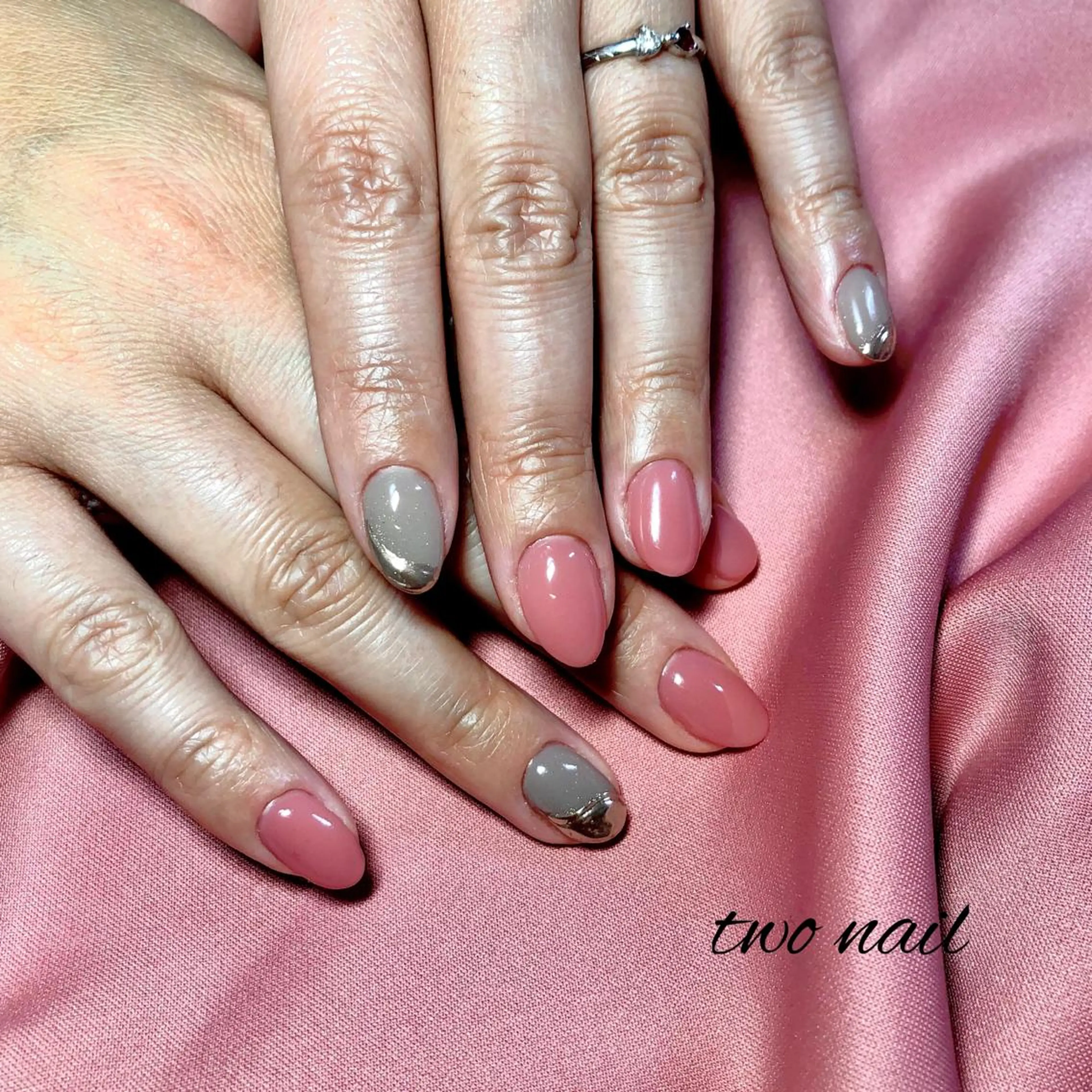 ネイル アートネイル フットネイル ハート ニュアンスネイル ホワイト two nailのネイルデザイン