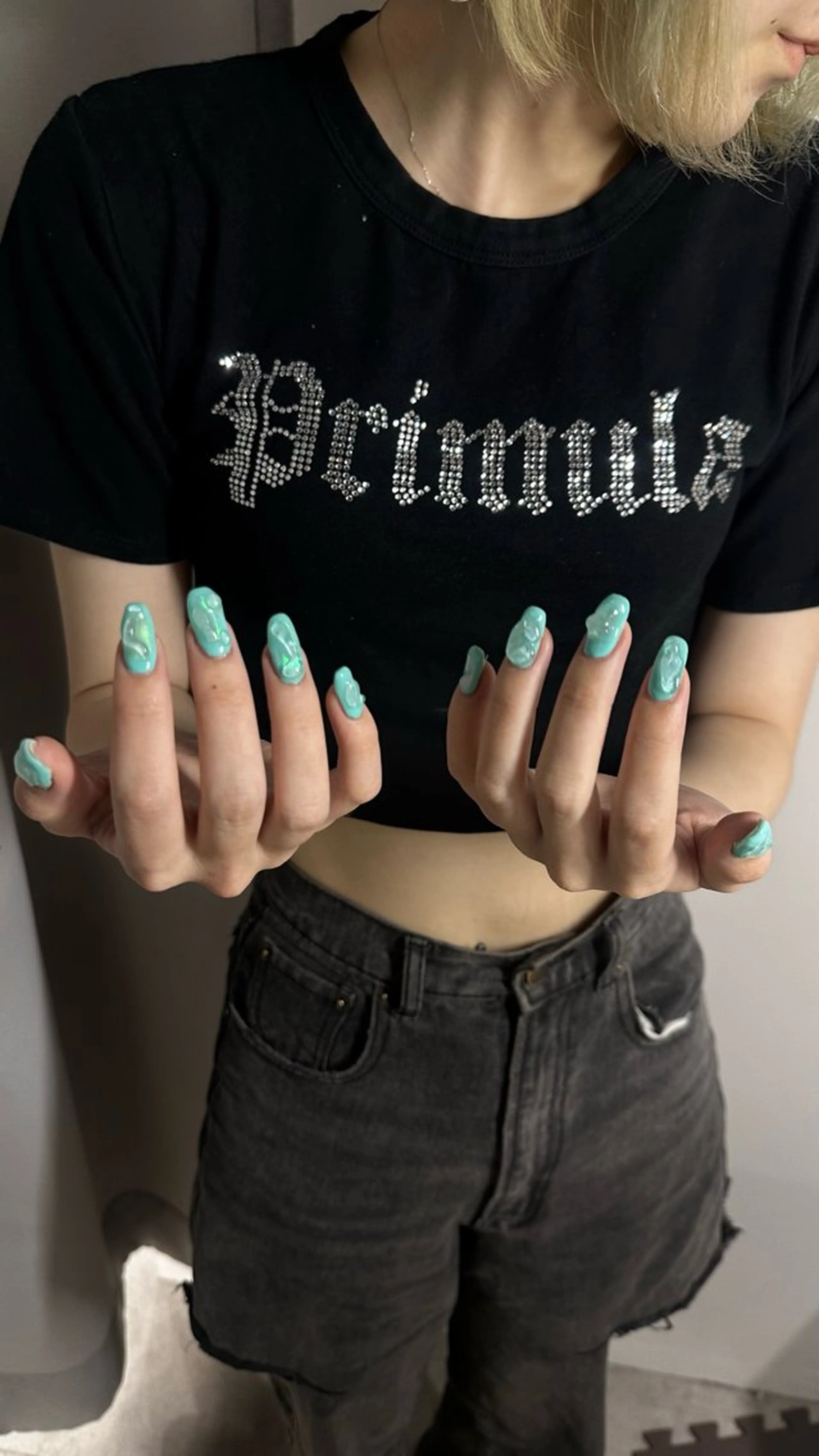 ネイル しおん⭐︎立川 sofaネイリストのネイルデザイン