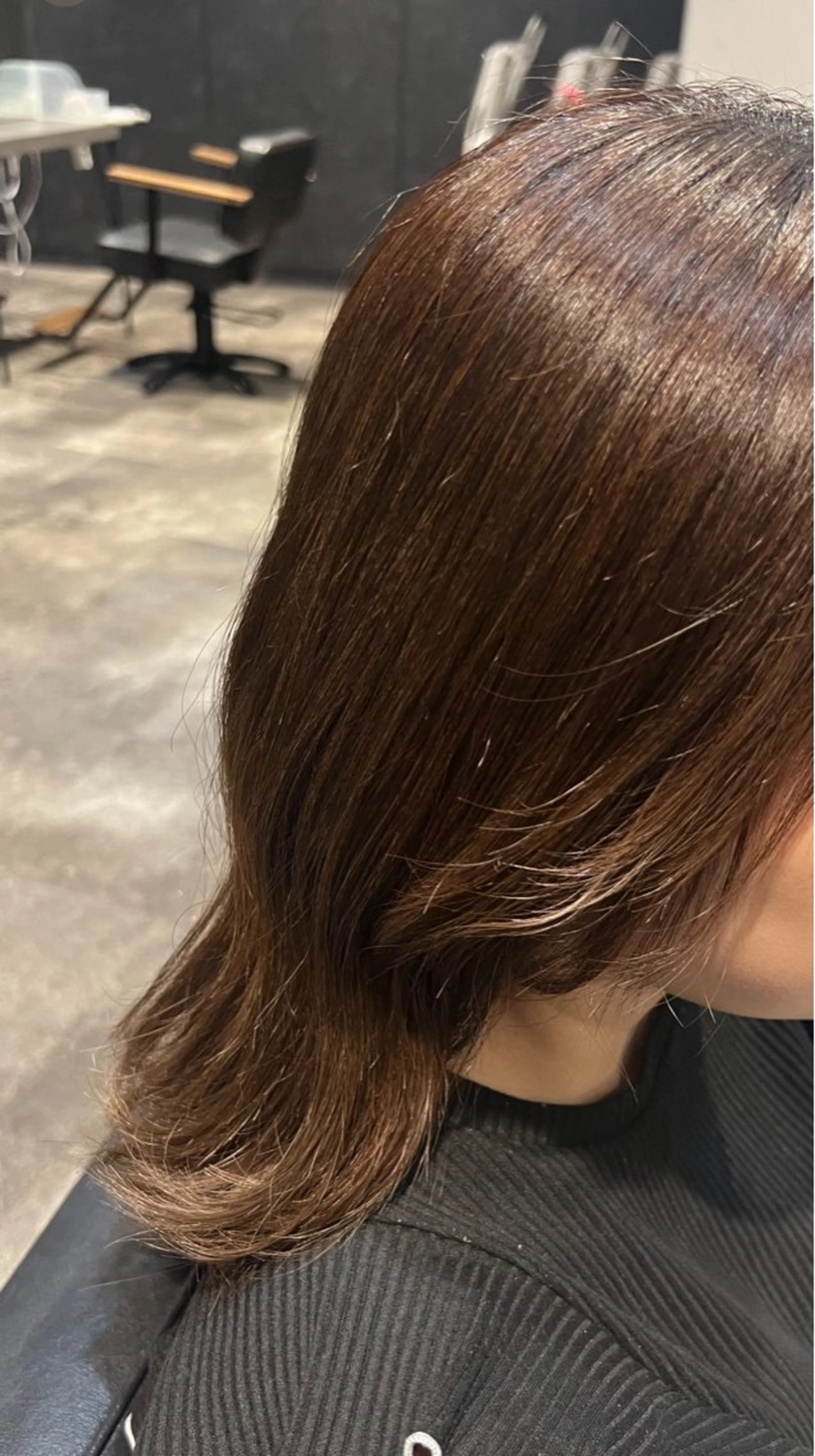 ミディアム 長谷 朋美のヘアスタイル