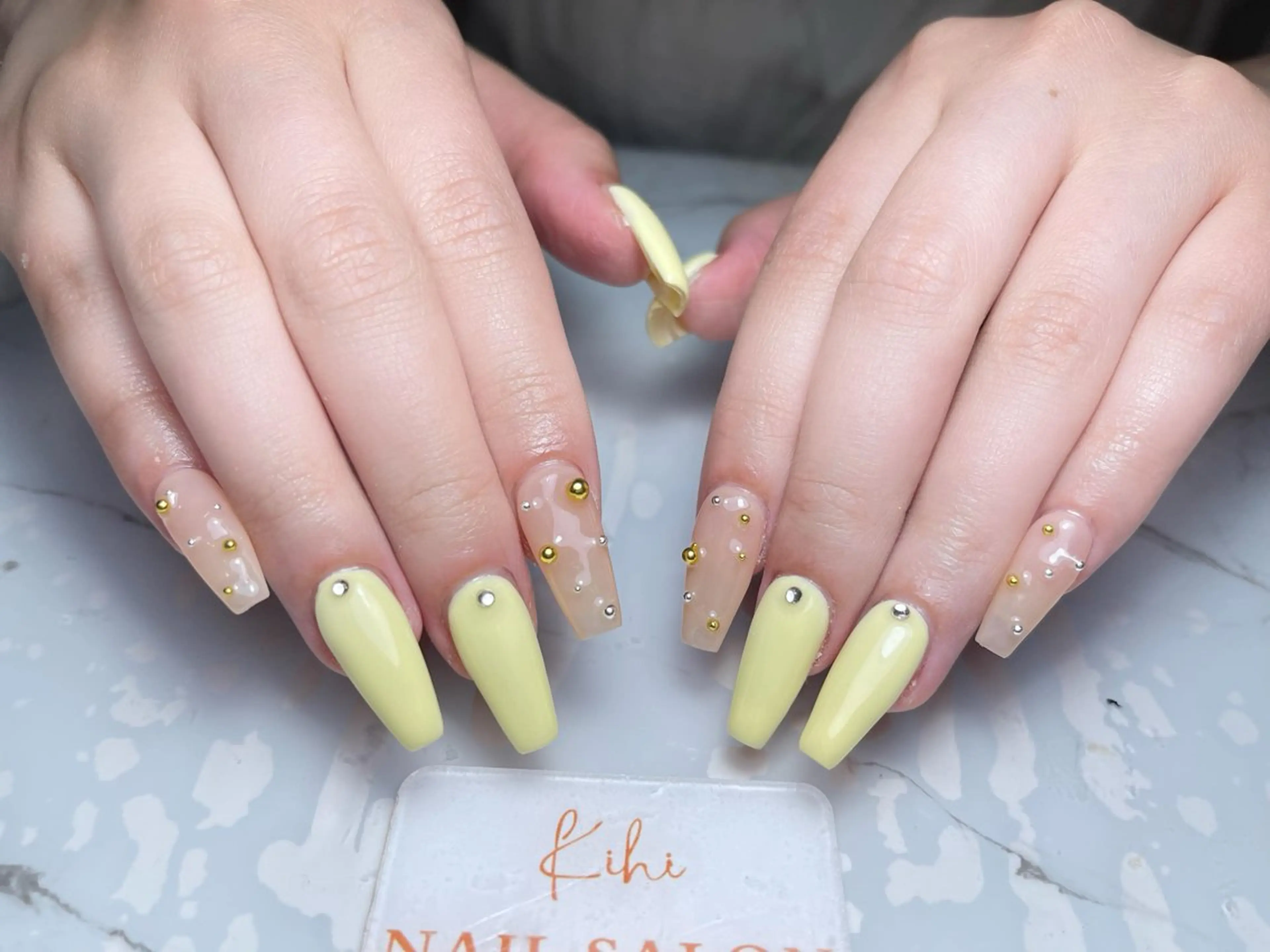 ネイル アートネイル フレンチネイル ジェルネイル グラデーション 韓国ネイル さくら💮💮 【オフ無料】のネイルデザイン