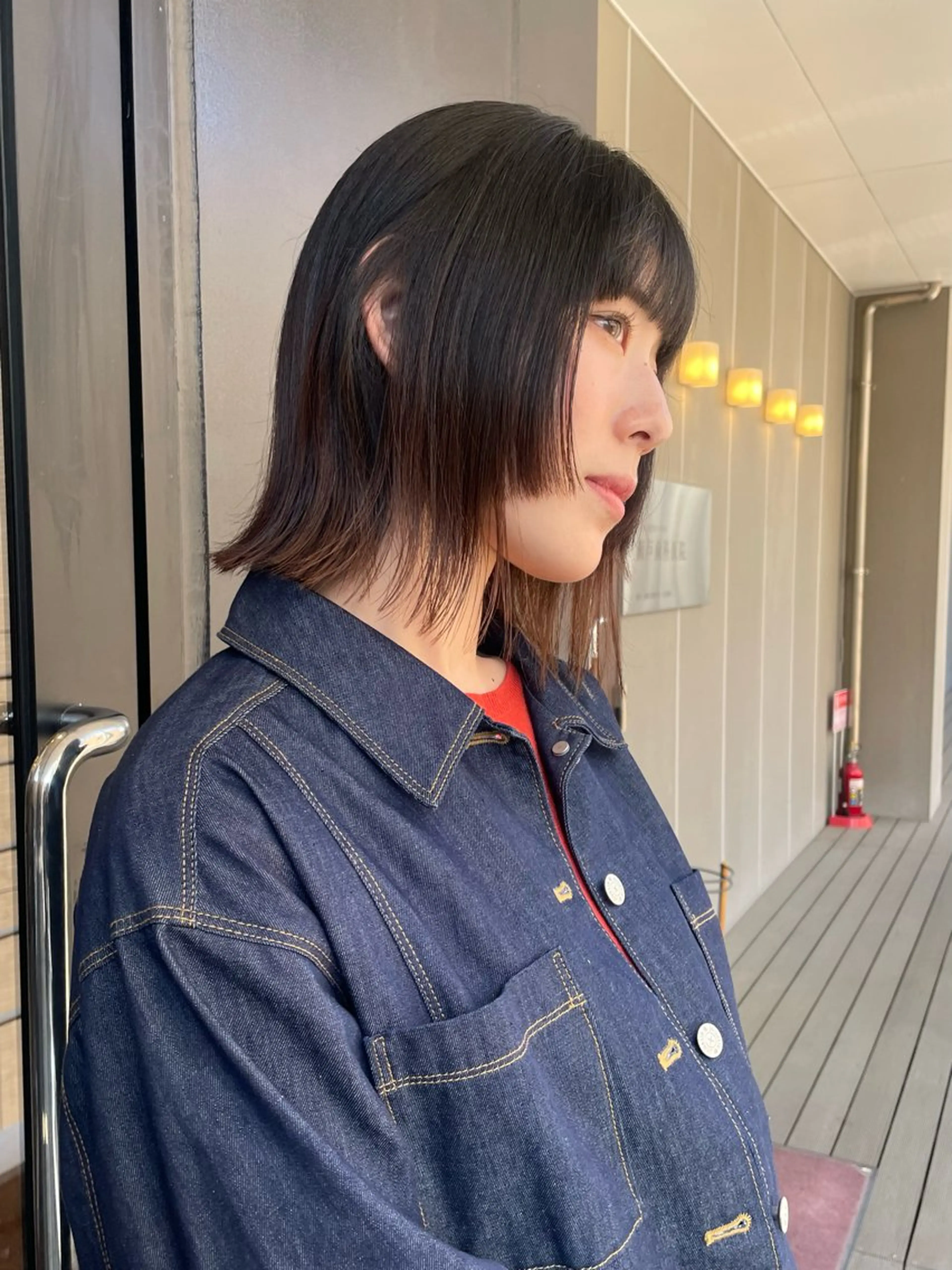 ショート 姫カット カット ヘアカラー トリートメント mika｜ブルーカラ ー｜ハイトーンカラーのヘアスタイル