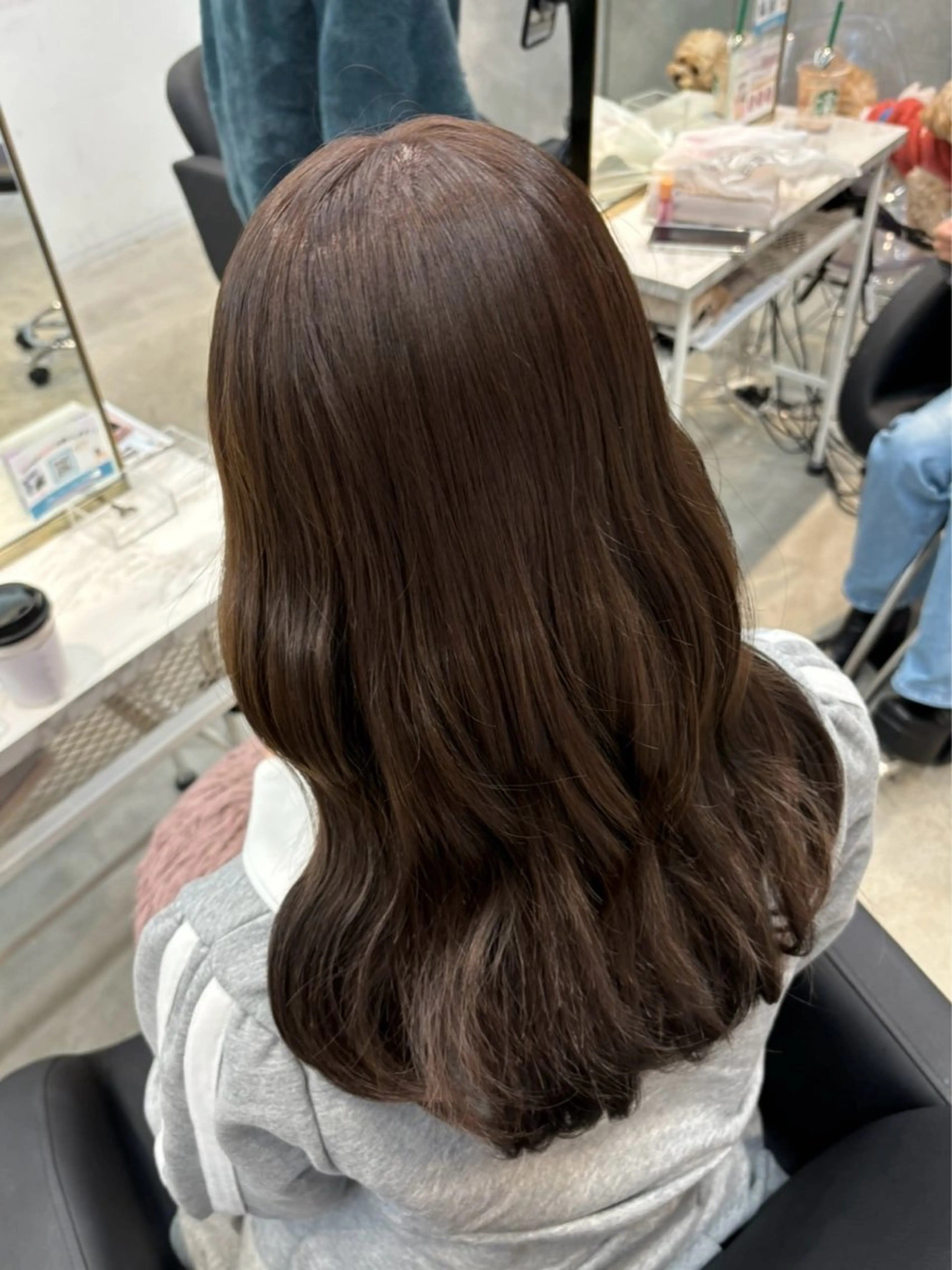 カラー 𝒎𝒐𝒆🩰 名駅/ヘアメ/暖色♡のヘアスタイル