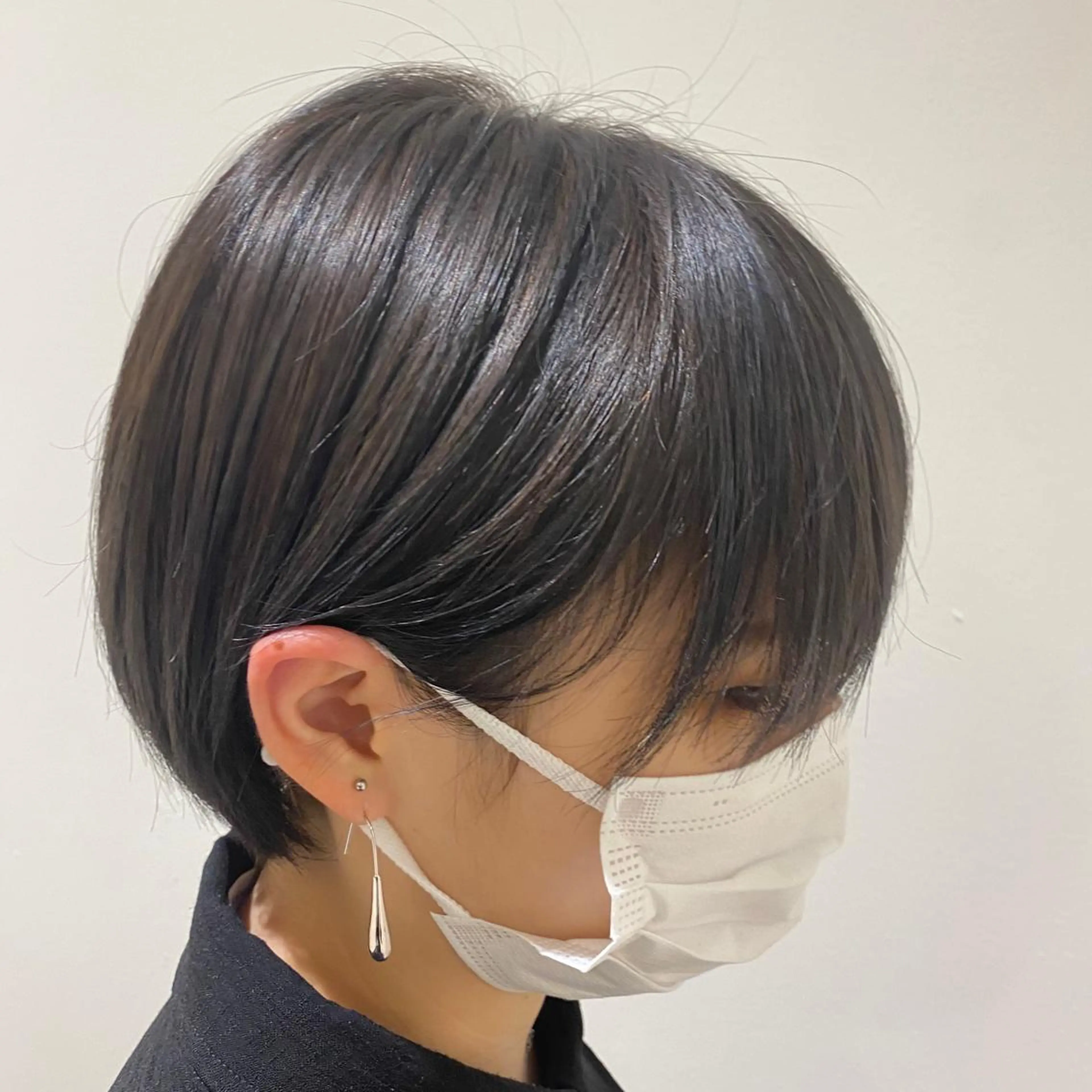 ショート カラー グレージュ 透明感カラー🌈 菊池 結衣のヘアスタイル