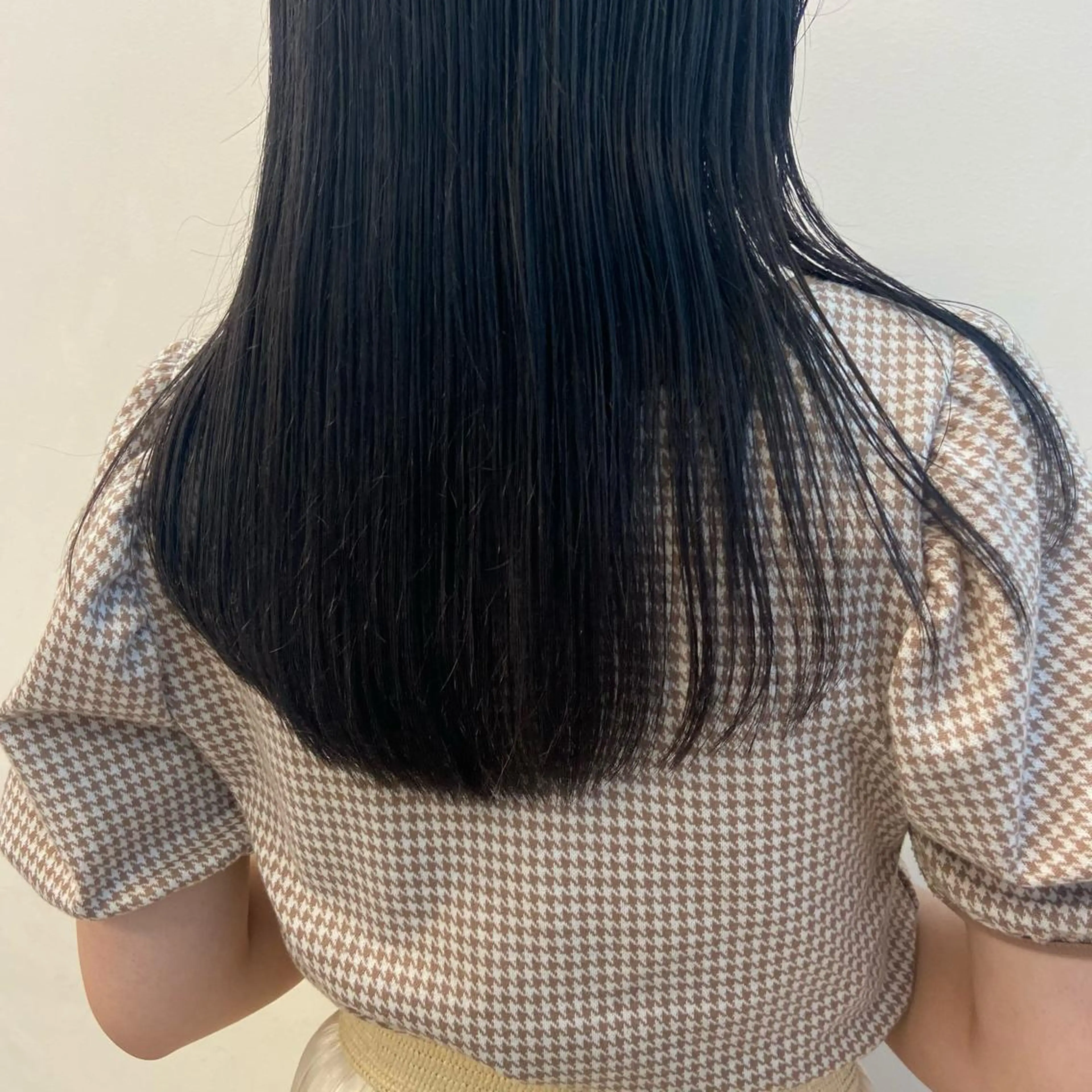 ロング カラー 黒髪 ブルーカラー ブルーブラック Rinon所属・沖 真琴のヘアスタイル