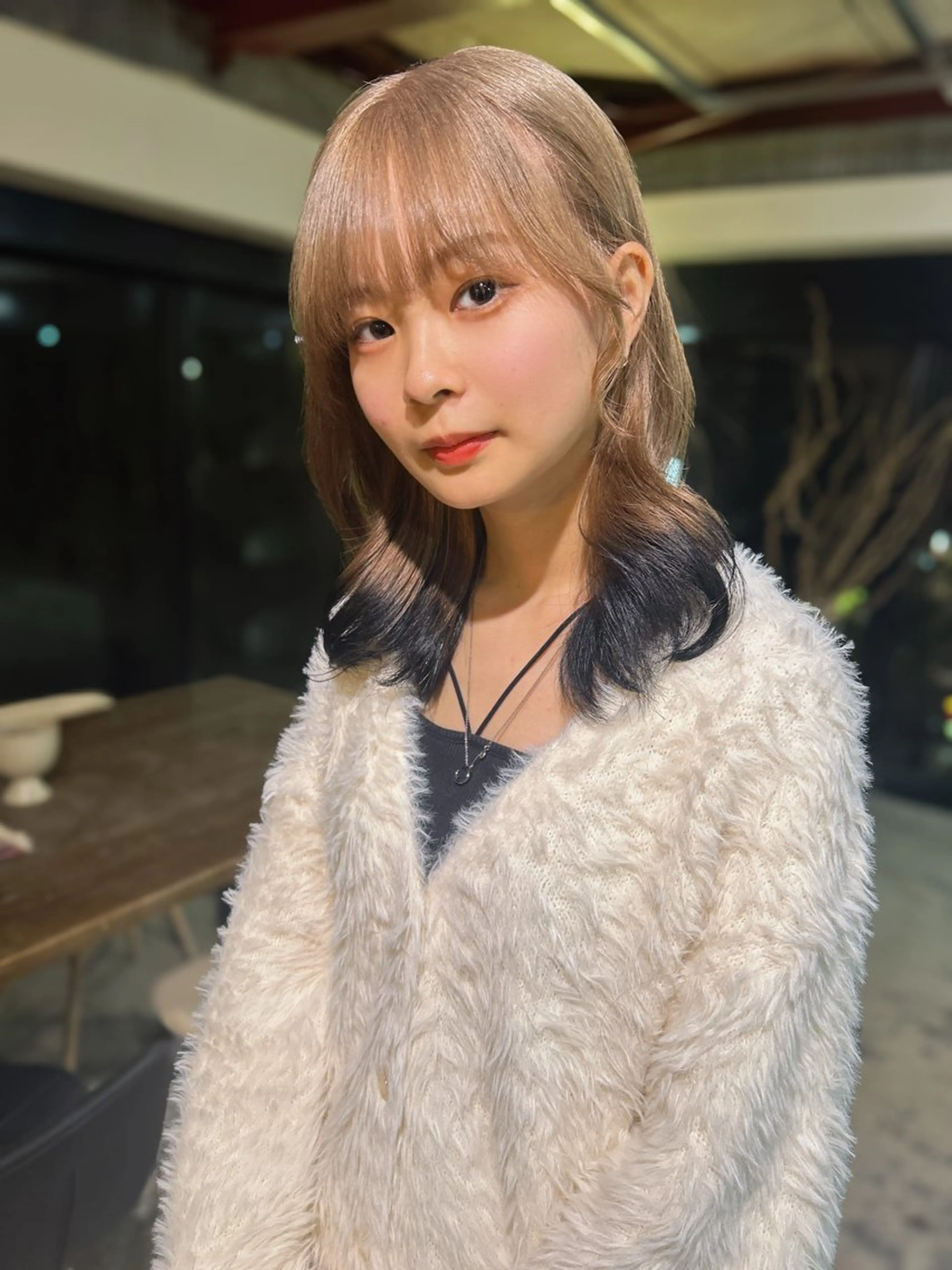 セミロング カラー カット ヘアカラー トリートメント ダブルカラー/ 透明感/SHISEIのヘアスタイル