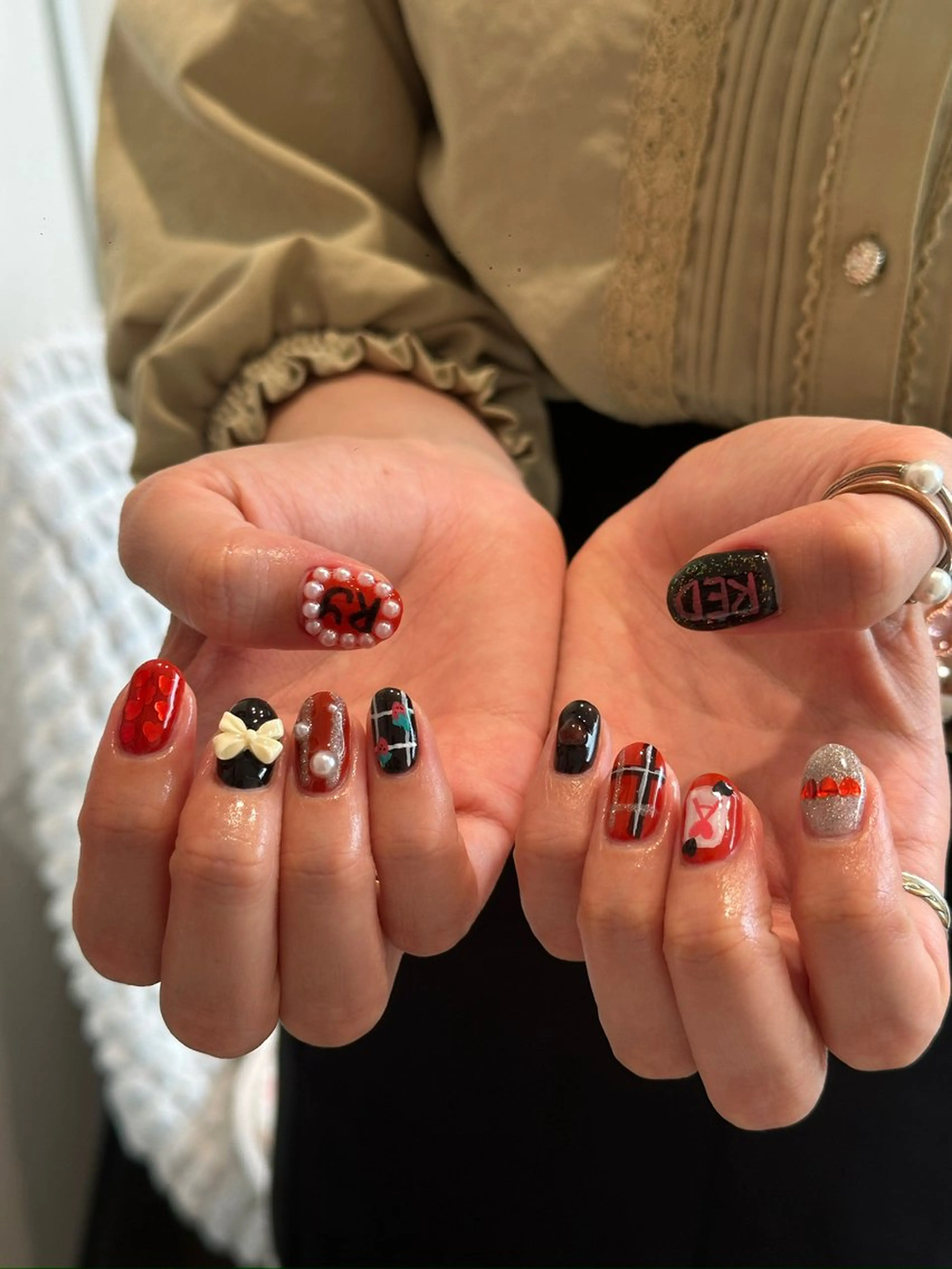 ネイル ハンドネイル 🎀 Hiyubi._.nail 🫧所属・🎀フェイ フェイ🫧💗のネイルデザイン