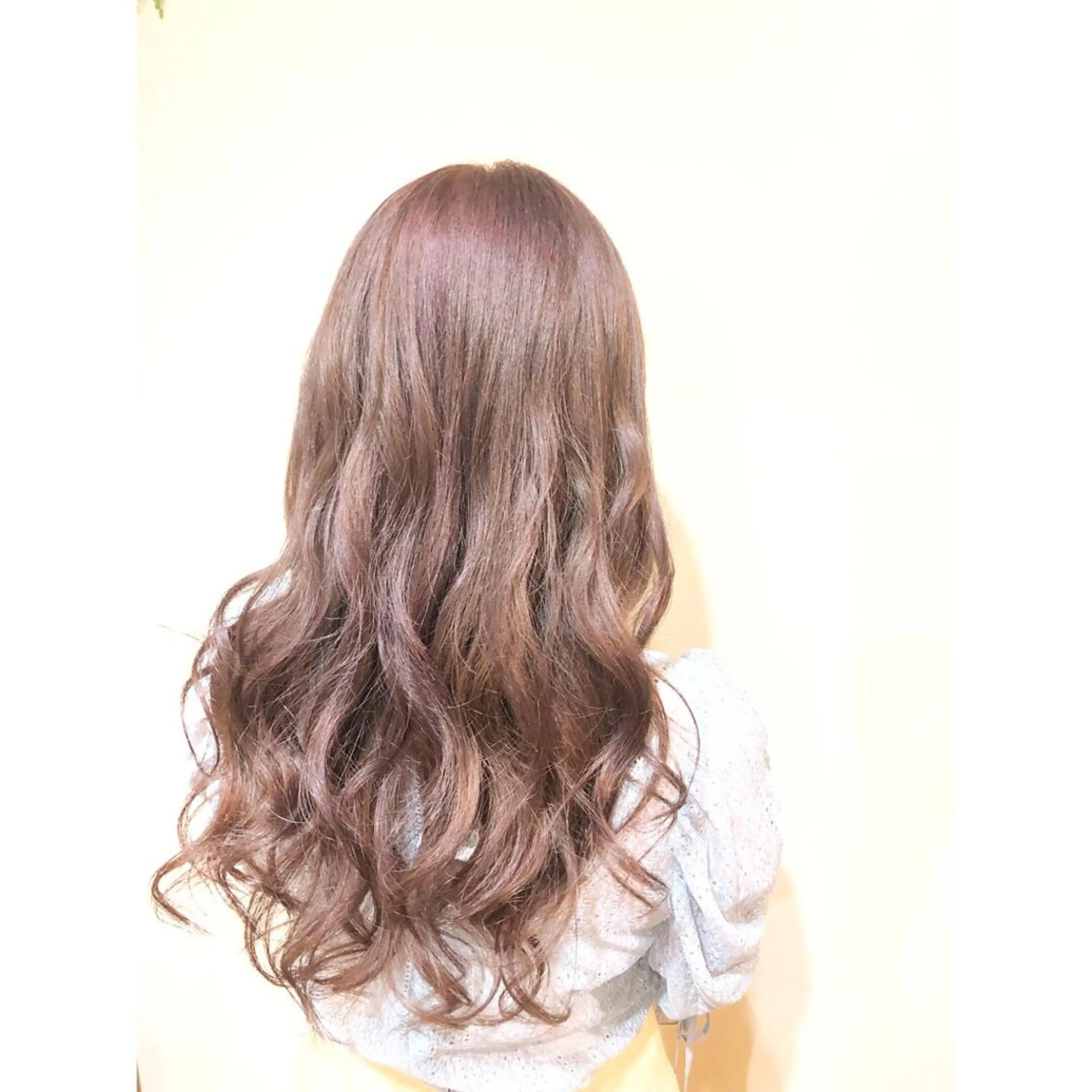 ロング カラー ベージュカラー ピンクカラー ピンクベージュ ヘアカラー トリートメント 💓シールエクステ ルミエールのヘアスタイル
