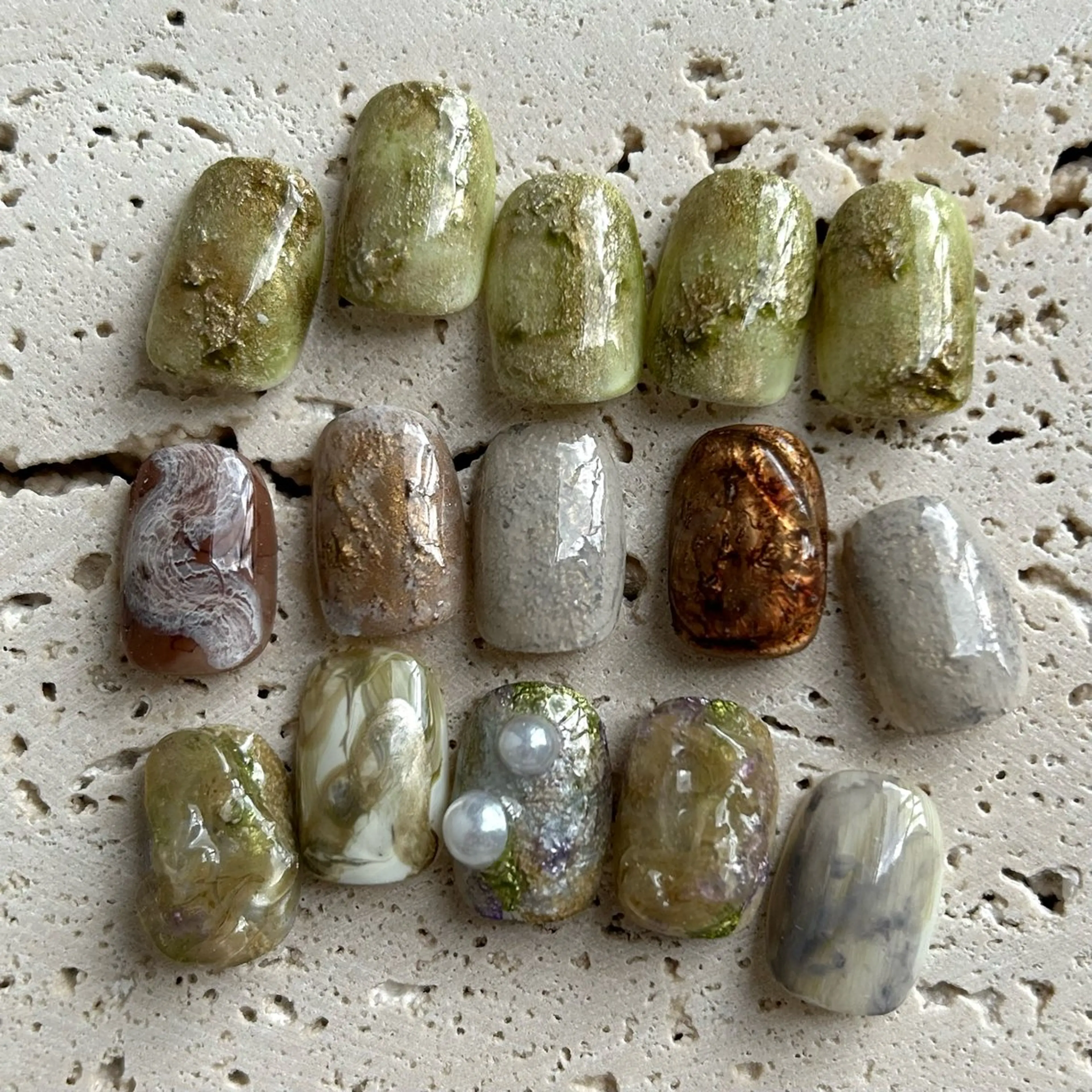 ネイル ayumi / Manonのネイルデザイン