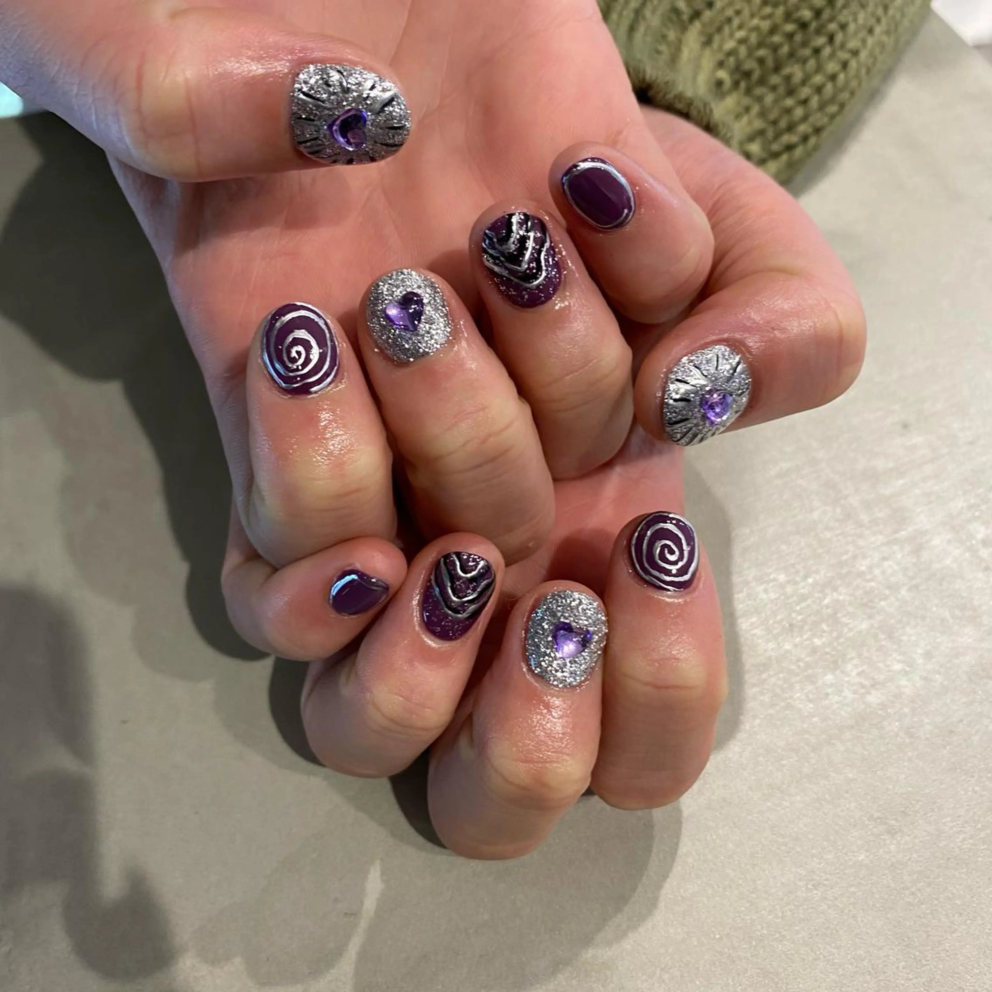 ネイル SHELL TOKYO所属・鎌田 玲奈のネイルデザイン