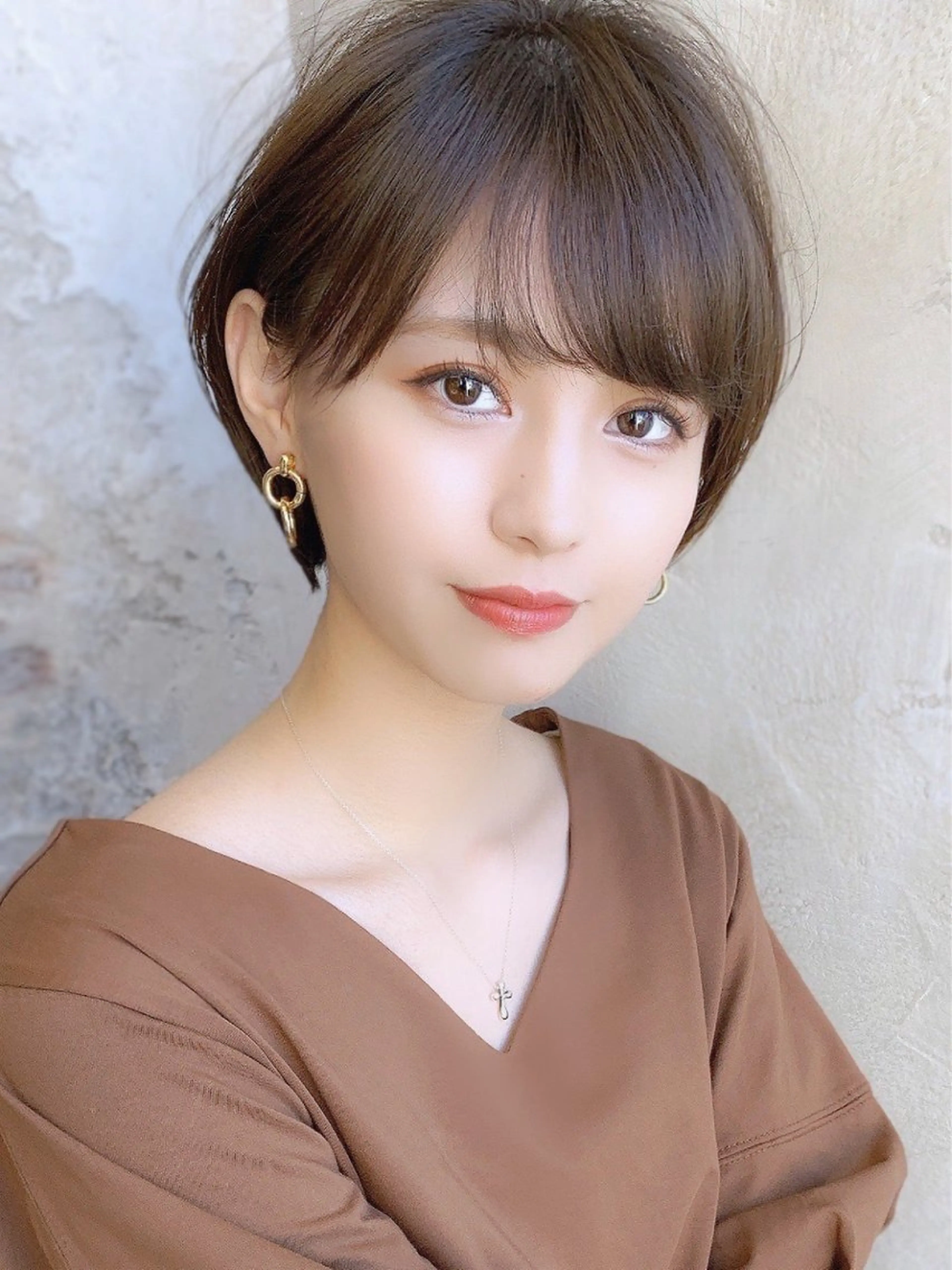 ショート カラー カット ヘアカラー トリートメント 💍新宿ショート 💍岩田莉奈のヘアスタイル