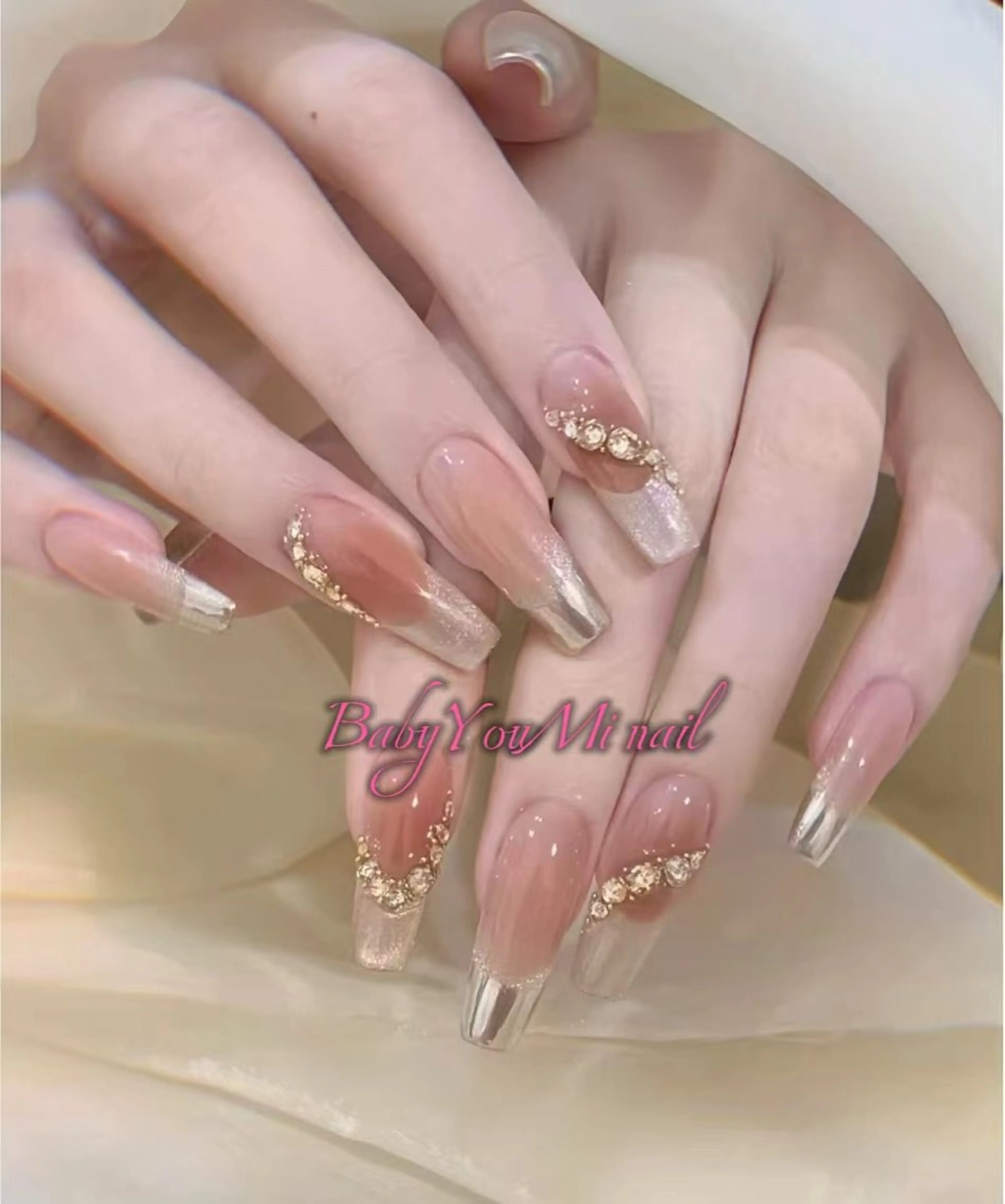 ネイル オーロラネイル フラワーネイル フットネイル フレンチネイル ジェルネイル ハンドネイル BabyYouMi ねねのネイルデザイン