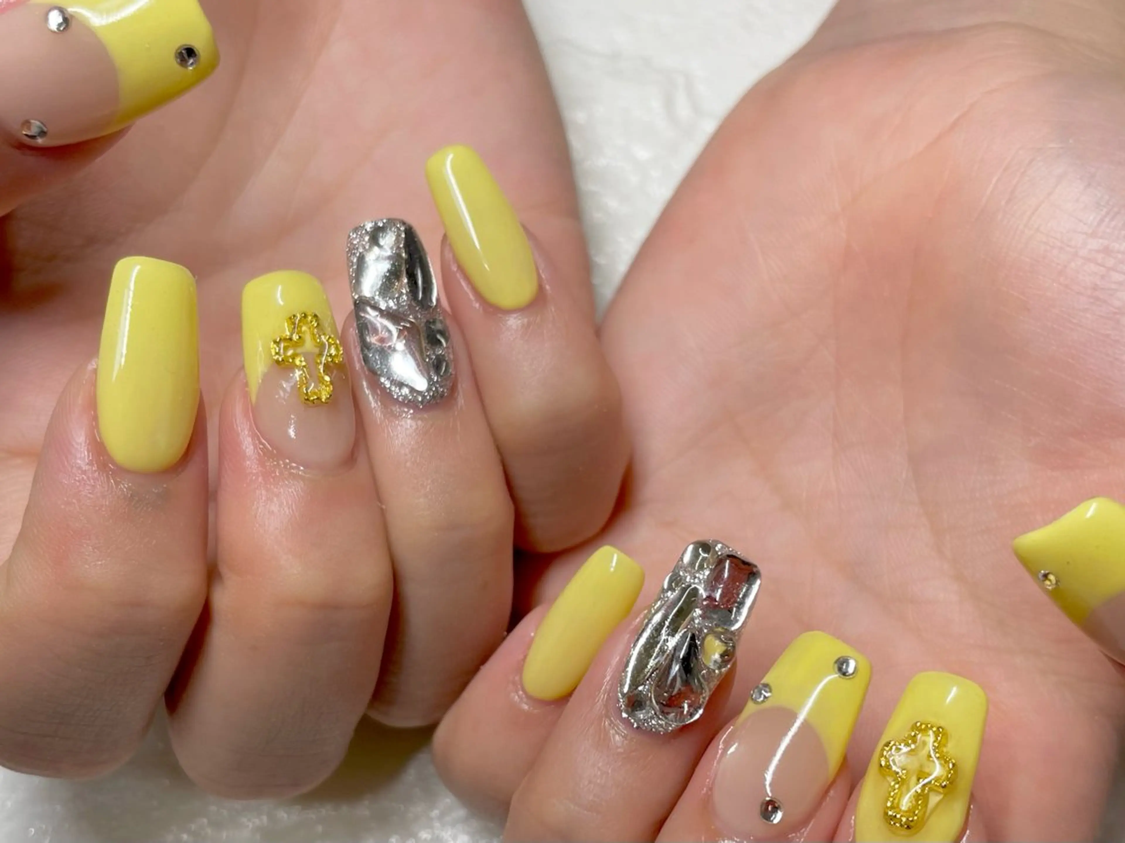 ネイル Nail Blue512所属・Nailist MINORIのネイルデザイン