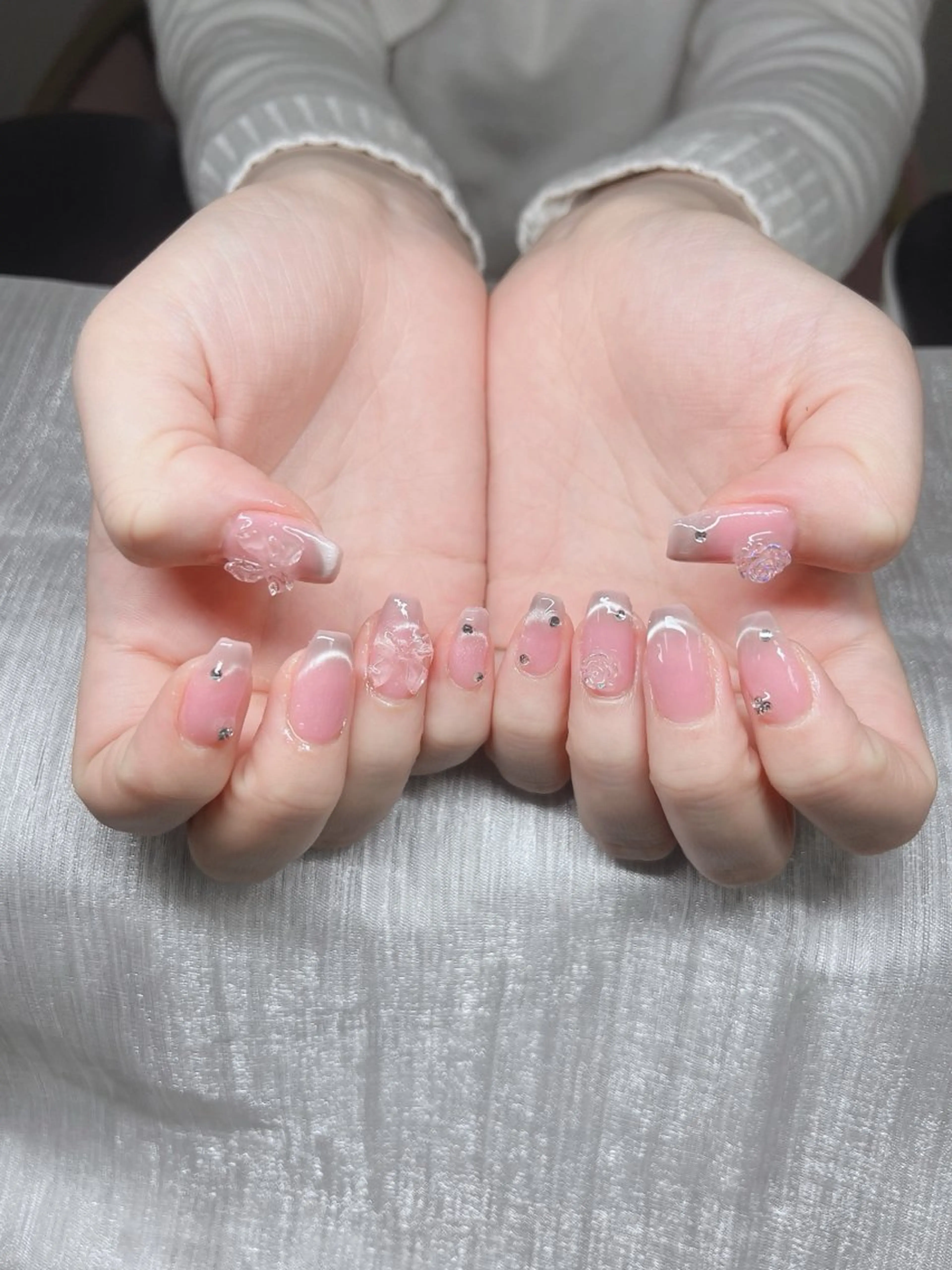 ネイル 長さ出し グラデーション 卒業式 キラキラネイル マグネットネイル Lee Nails チップ長さだし専門店のネイルデザイン
