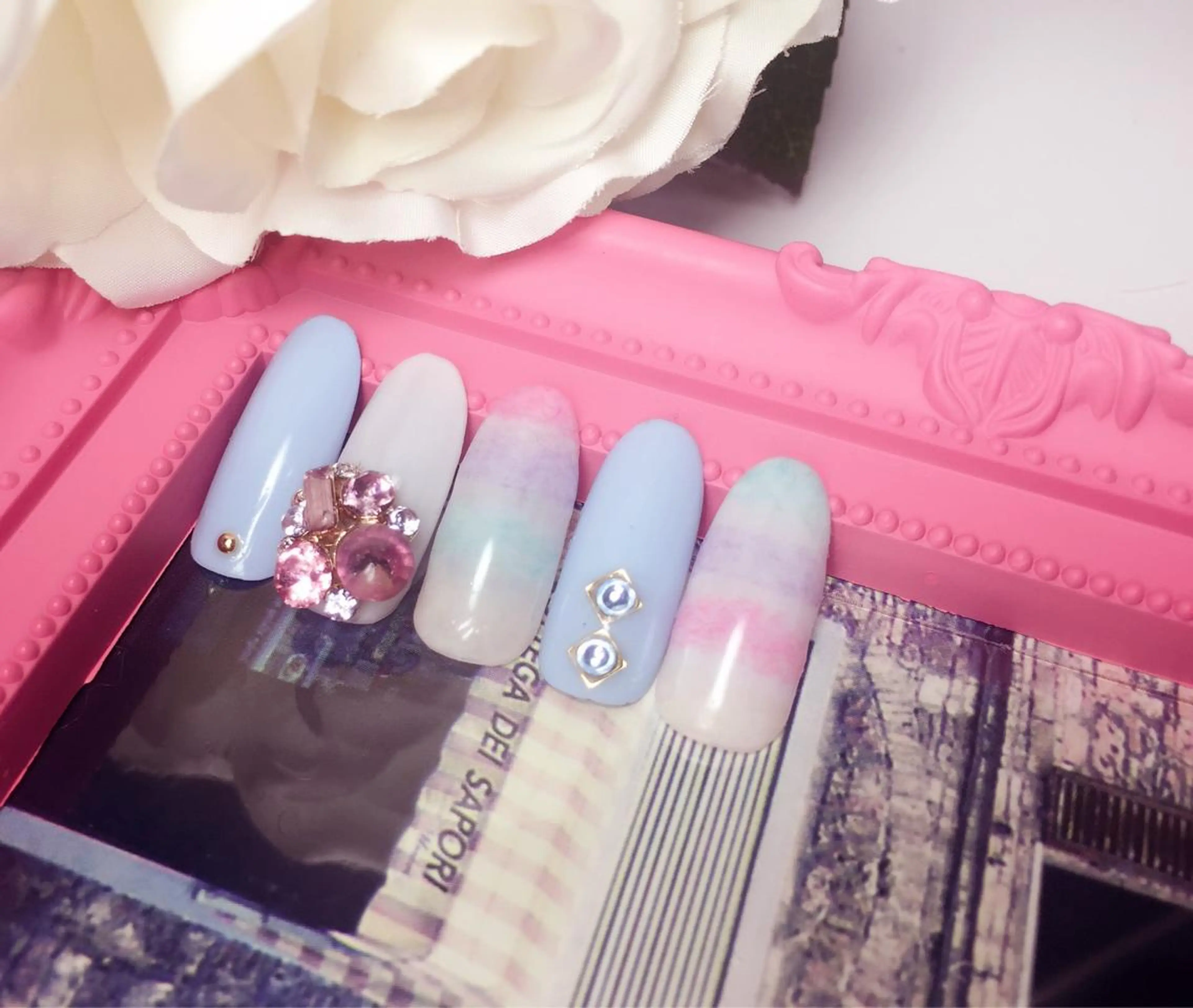 ネイル Chiara チップ長さ出しのネイルデザイン