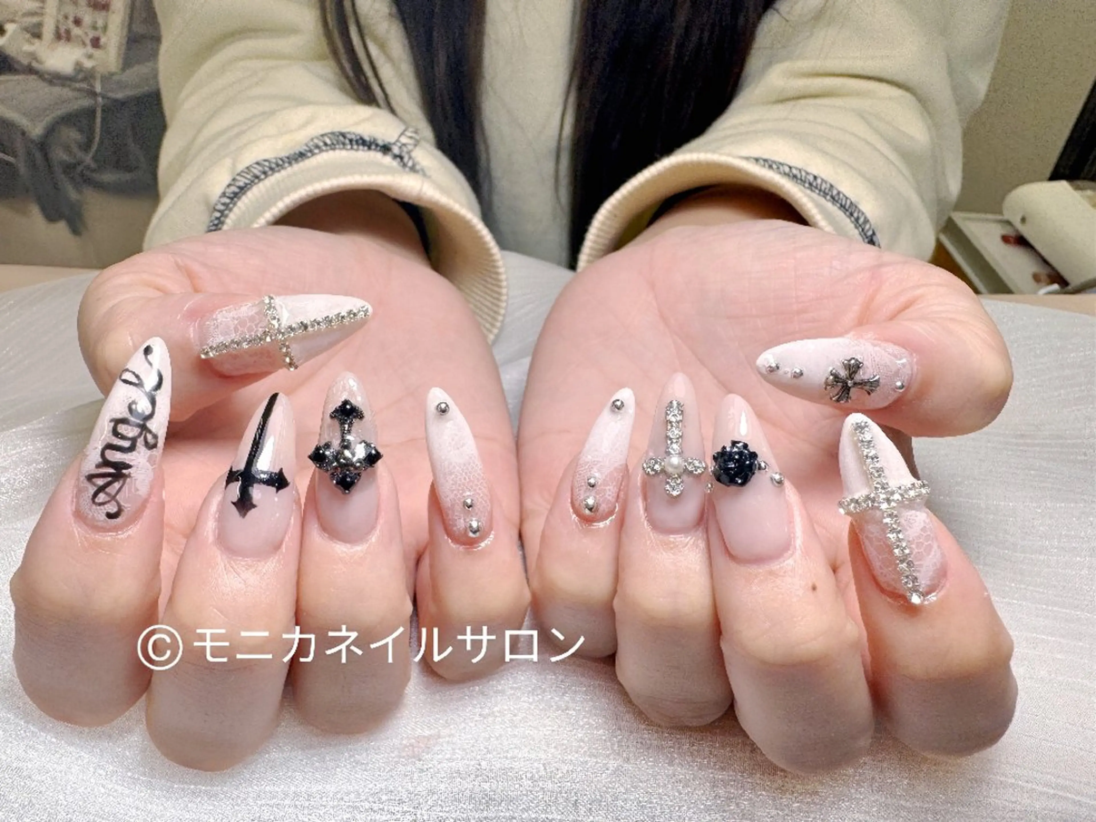 ネイル 鈴木 彩星のネイルデザイン