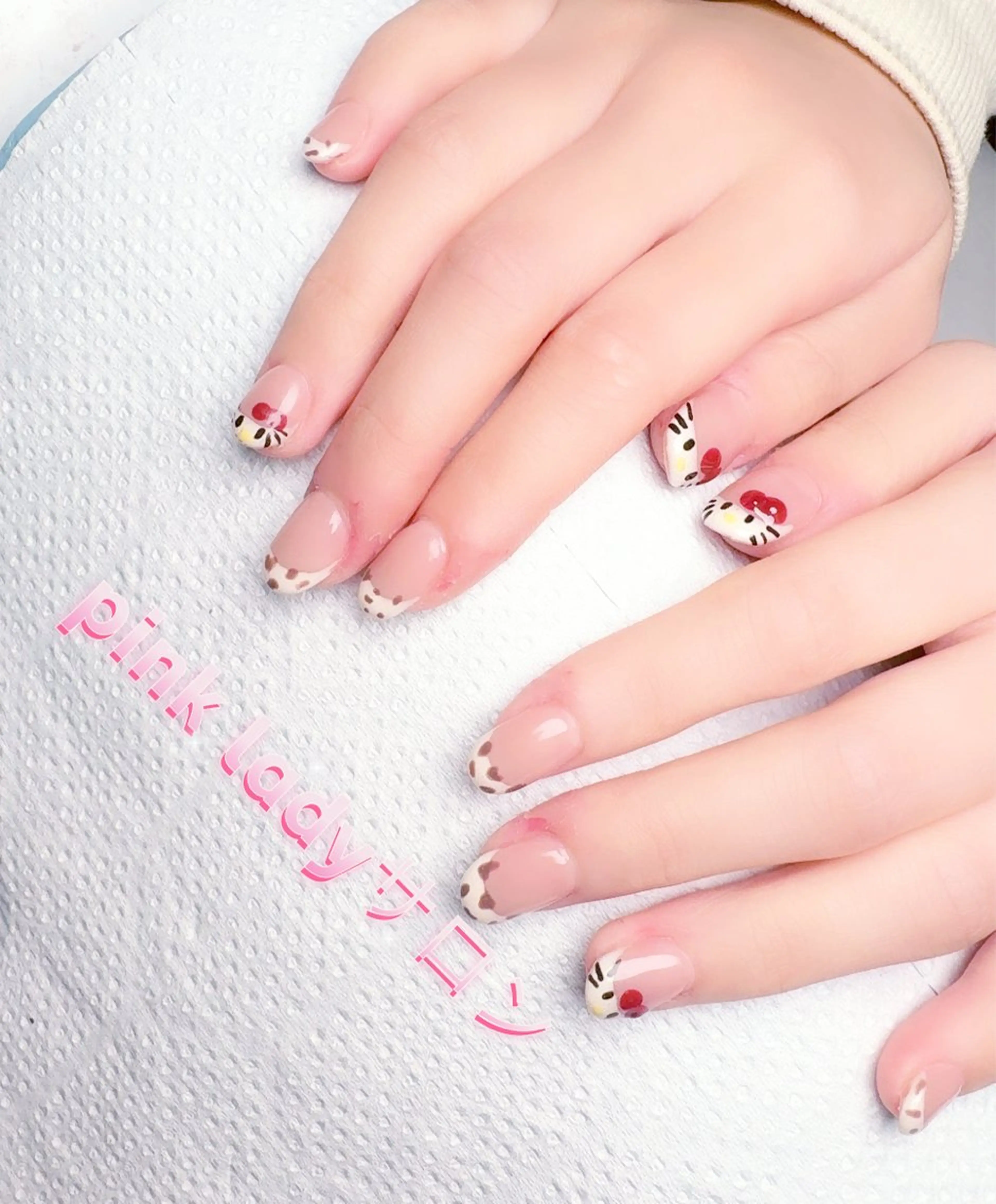 ネイル pink ladyサロン所属・べ にのネイルデザイン