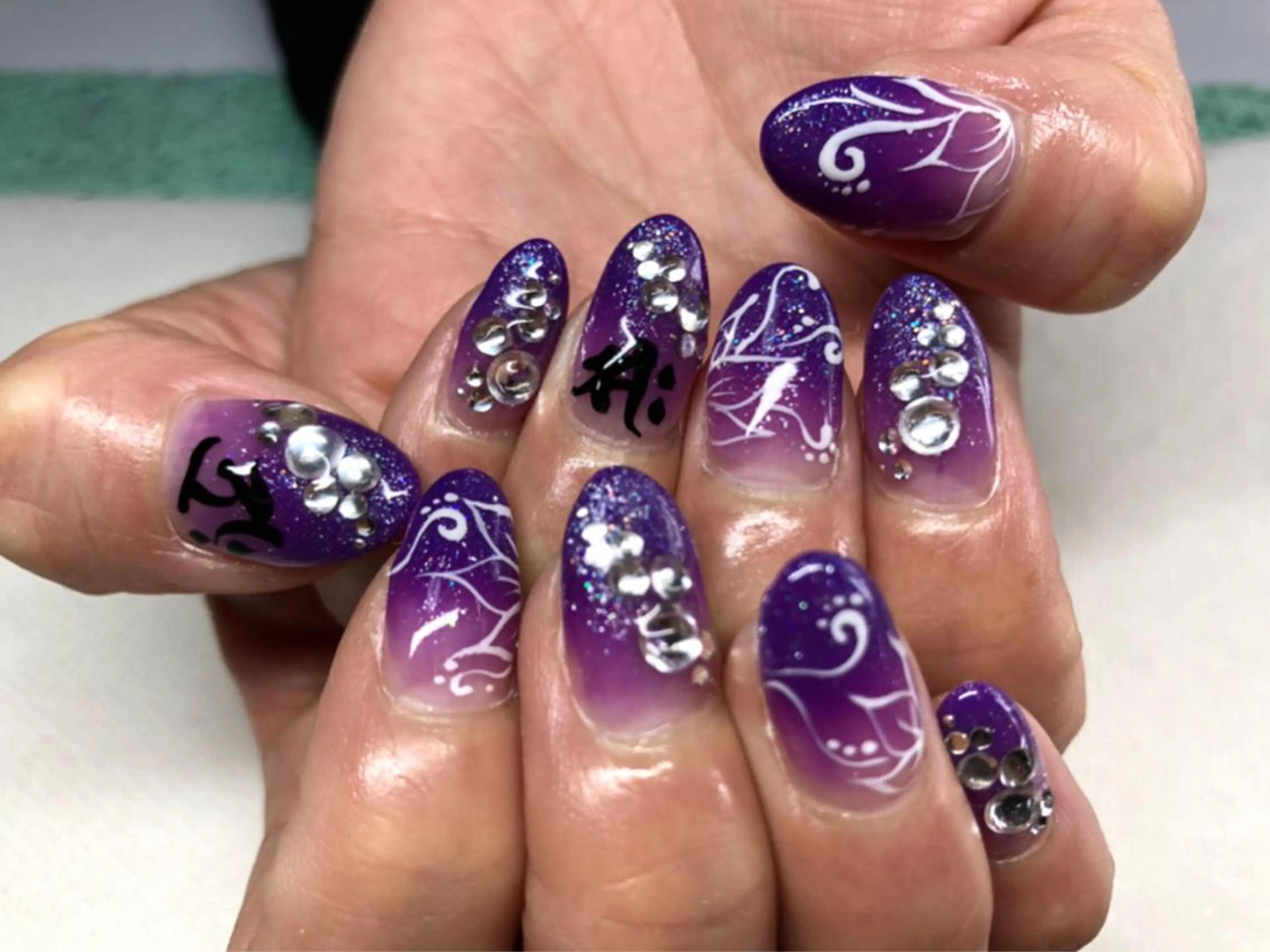 ネイル Li'leaNail AINAのネイルデザイン