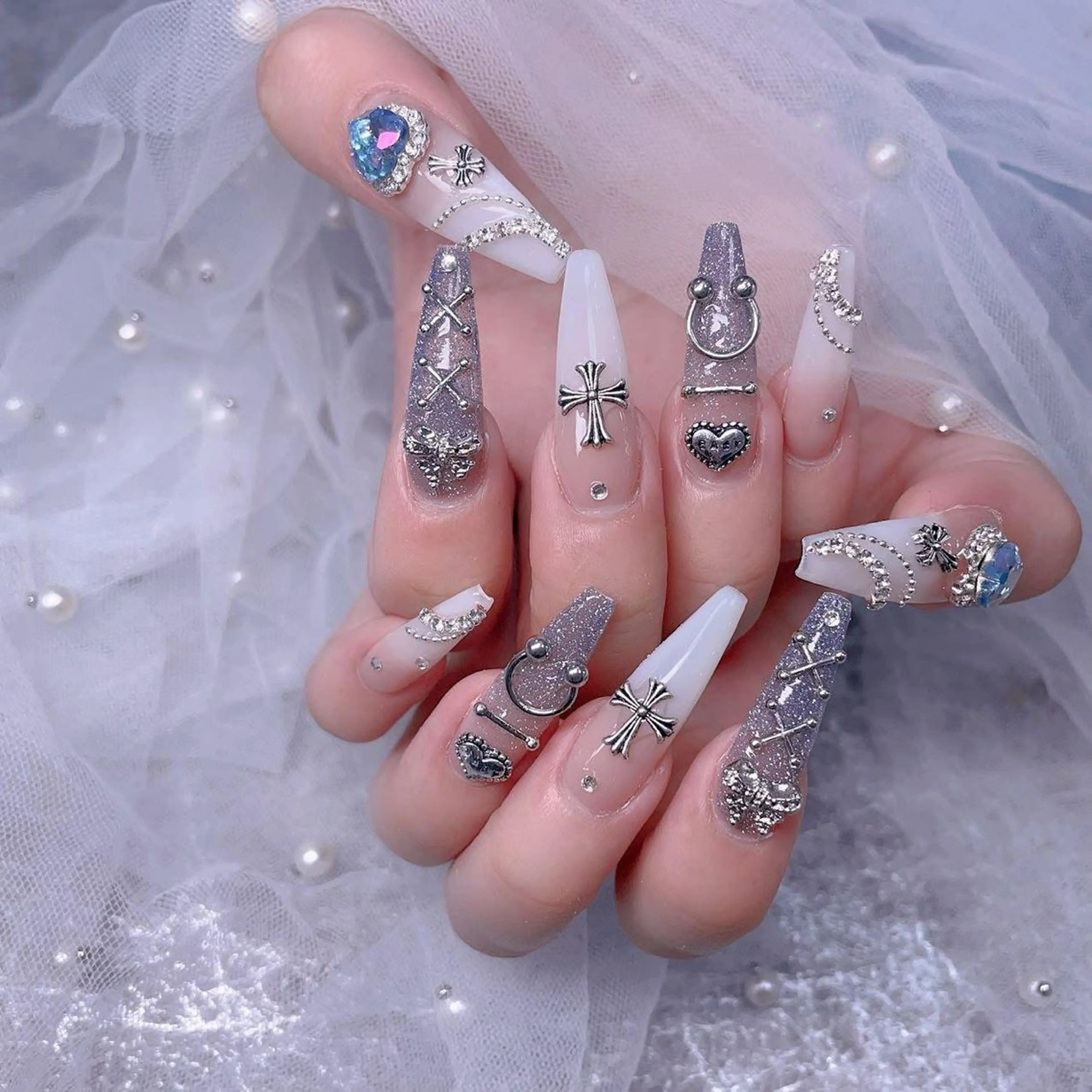 ネイル 長さ出し フレンチネイル グラデーション 卒業式 マグネットネイル ハンドネイル MIHANA ZENのネイルデザイン