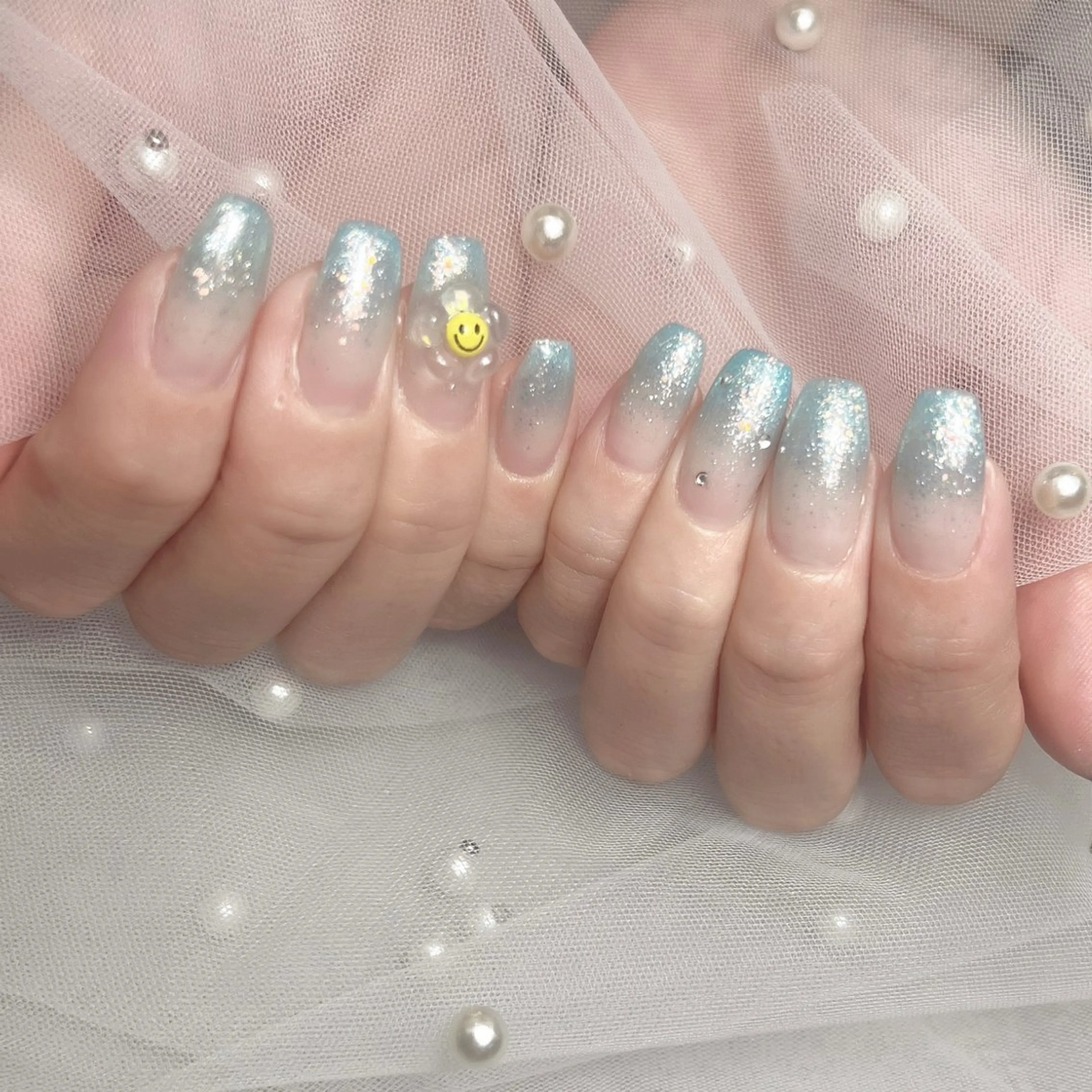 🩰12月限定練習モデル🩰【オフなし】HANDナチュラルカラーグラデーションorラメグラデーション⟡.·*.の写真