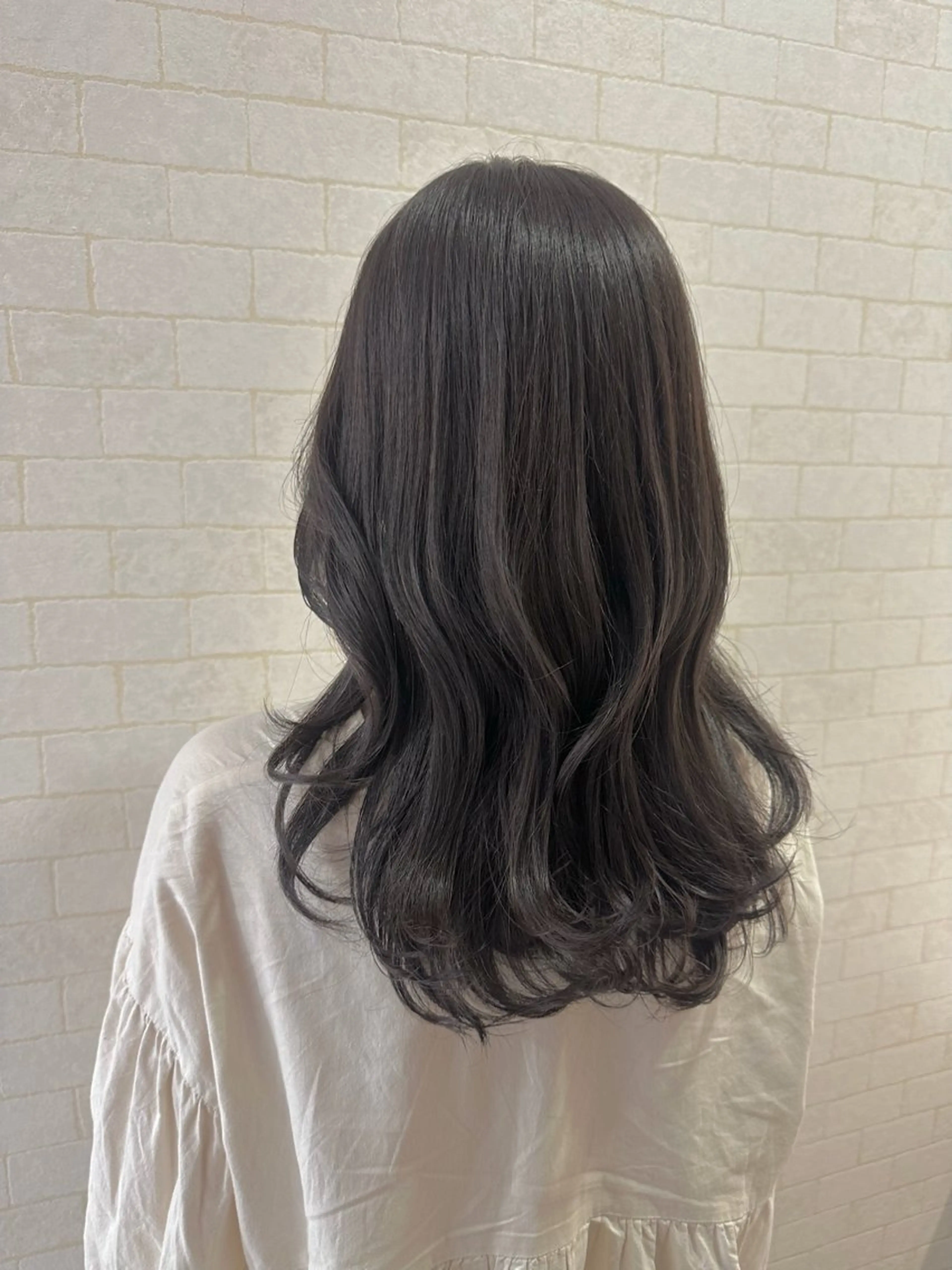 ロング カラー ブリーチ 透明感カラー ダブルカラー ブリーチなしカラー 顔まわりレイヤー 大人レイヤー& 透明感カラー💄のヘアスタイル