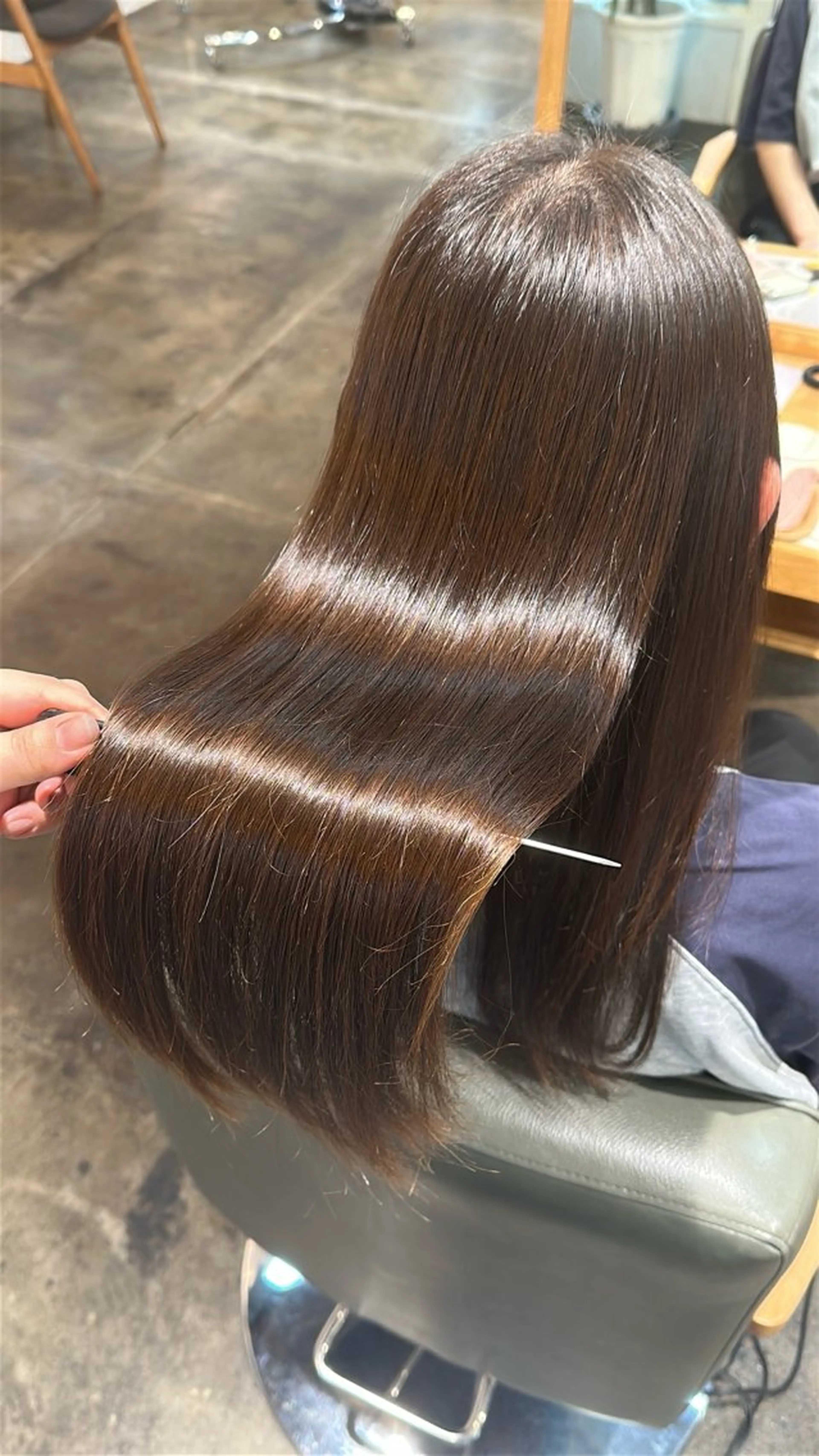 セミロング トリートメント aimu/レイヤー/ カラー/髪質改善のヘアスタイル