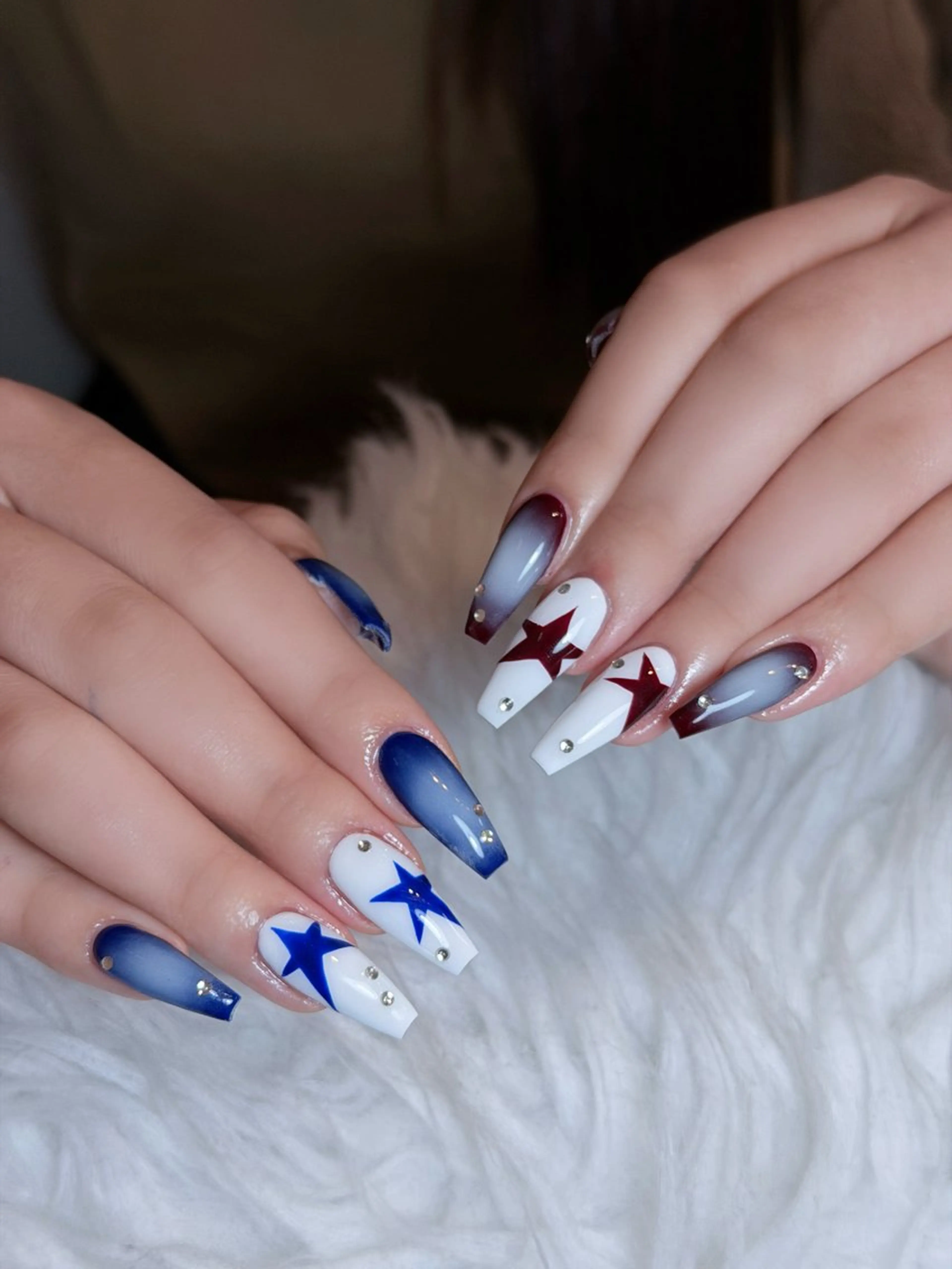 ネイル チークネイル ドット フレンチネイル グラデーション ハート ハンドネイル Julli NailStudioのネイルデザイン