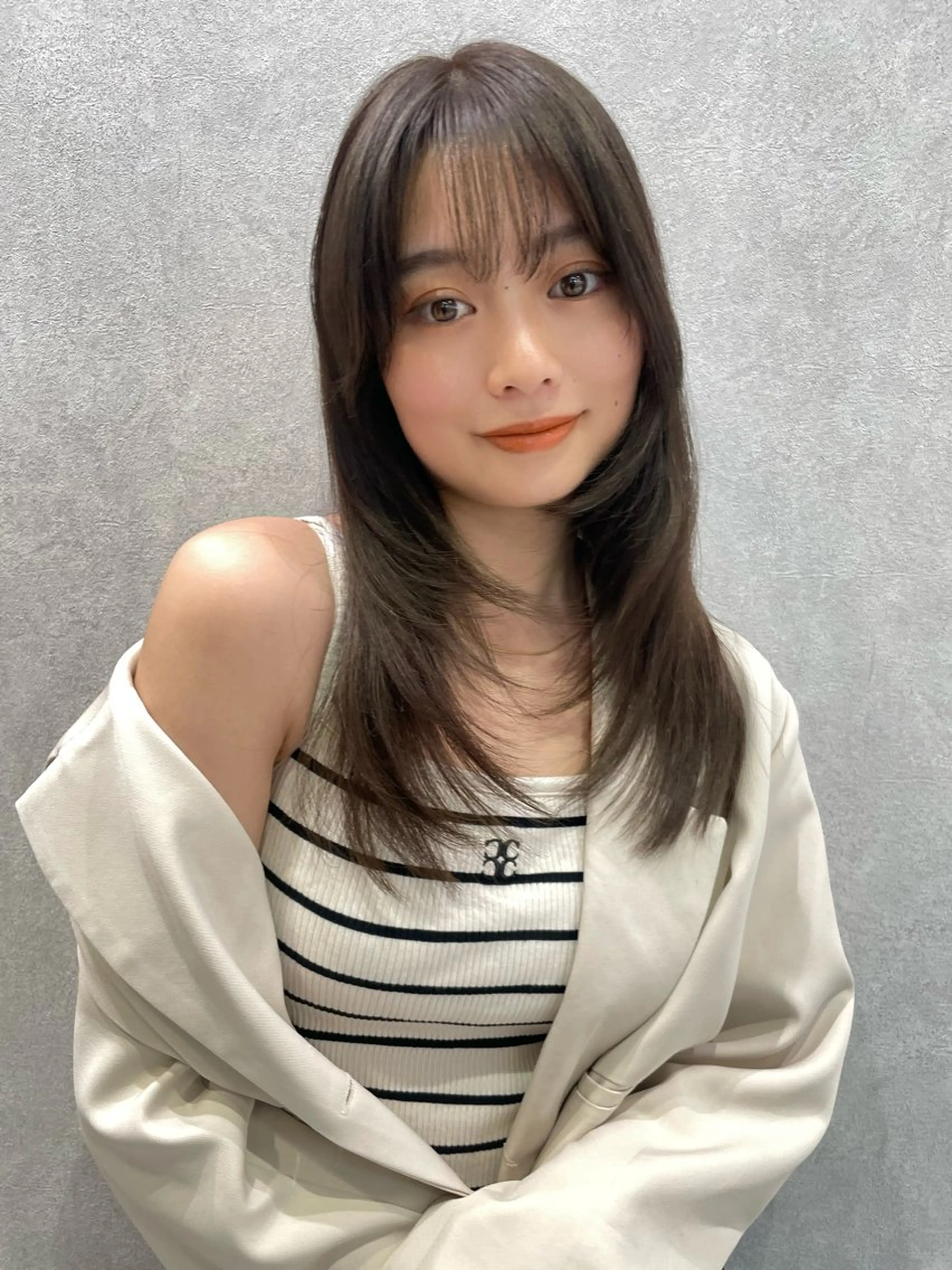 セミロング カラー 透明感カラー 学生 韓国風ヘア カット ヘアカラー 🇰🇷韓国ヘア★ 副店長.쿠리타⭐︎のヘアスタイル