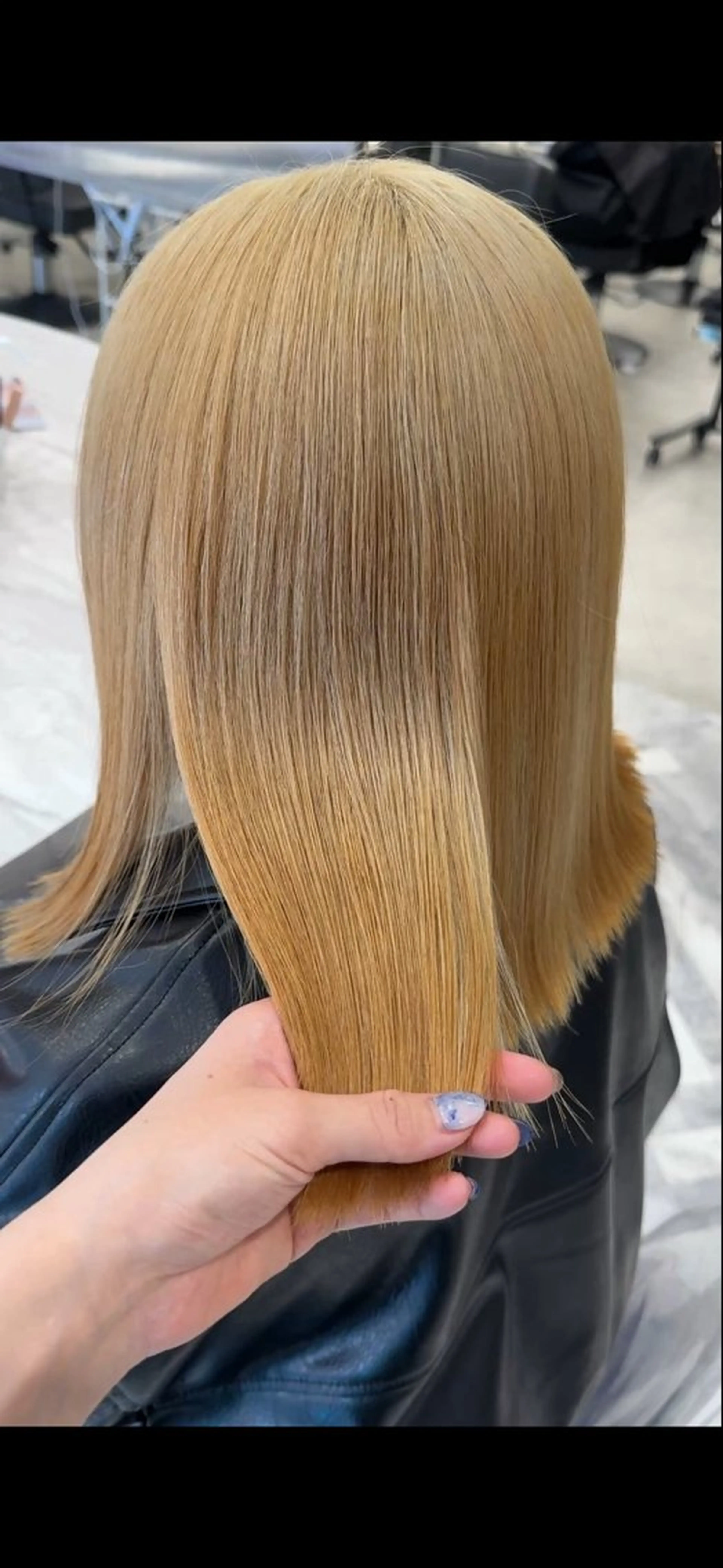 カラー ブリーチ ケアブリーチ デザインカラー ダブルカラー イヤリングカラー ギャルカラー/メンズ /ハイトーン/つばさのヘアスタイル