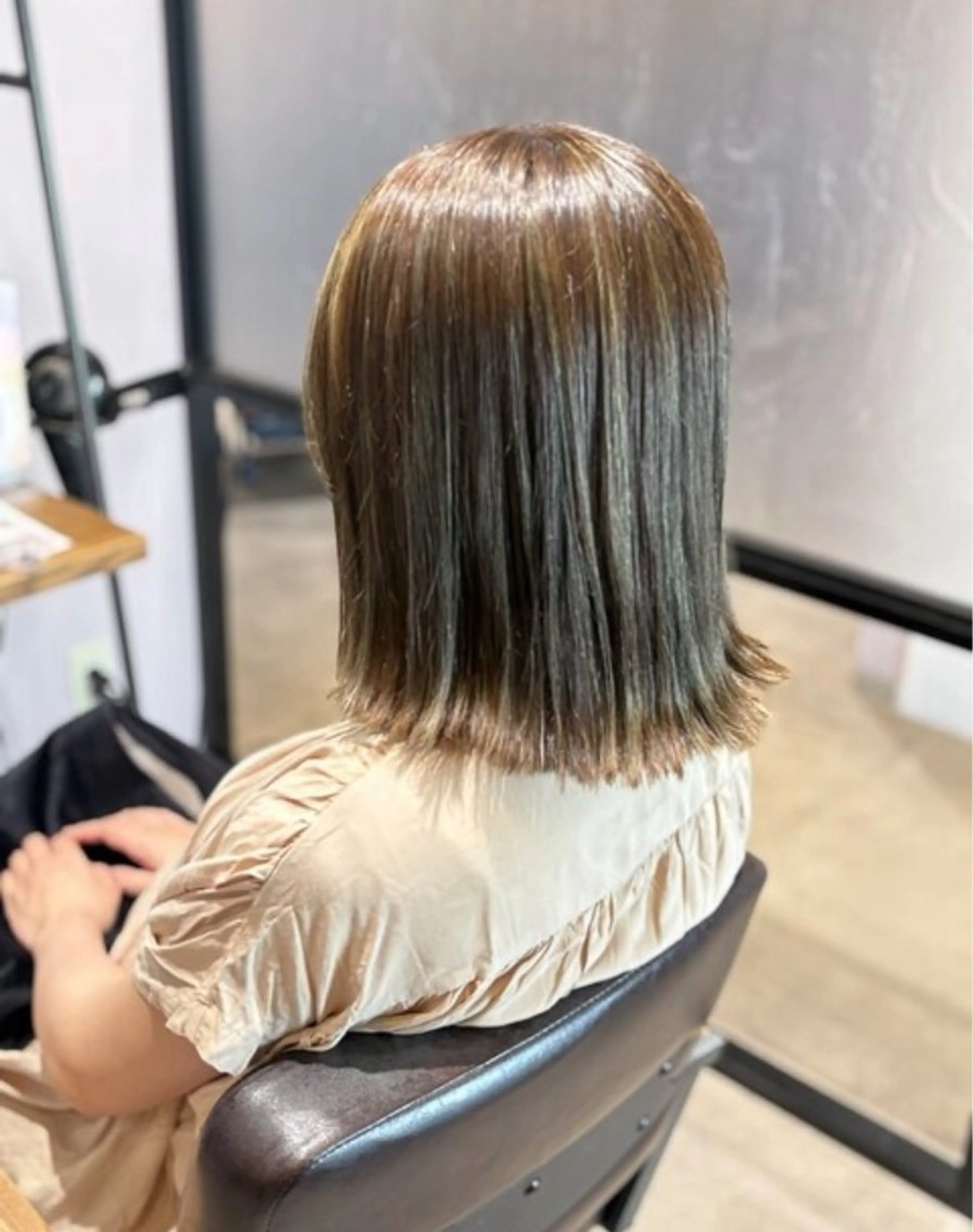 カラー 梶 瑞希のヘアスタイル