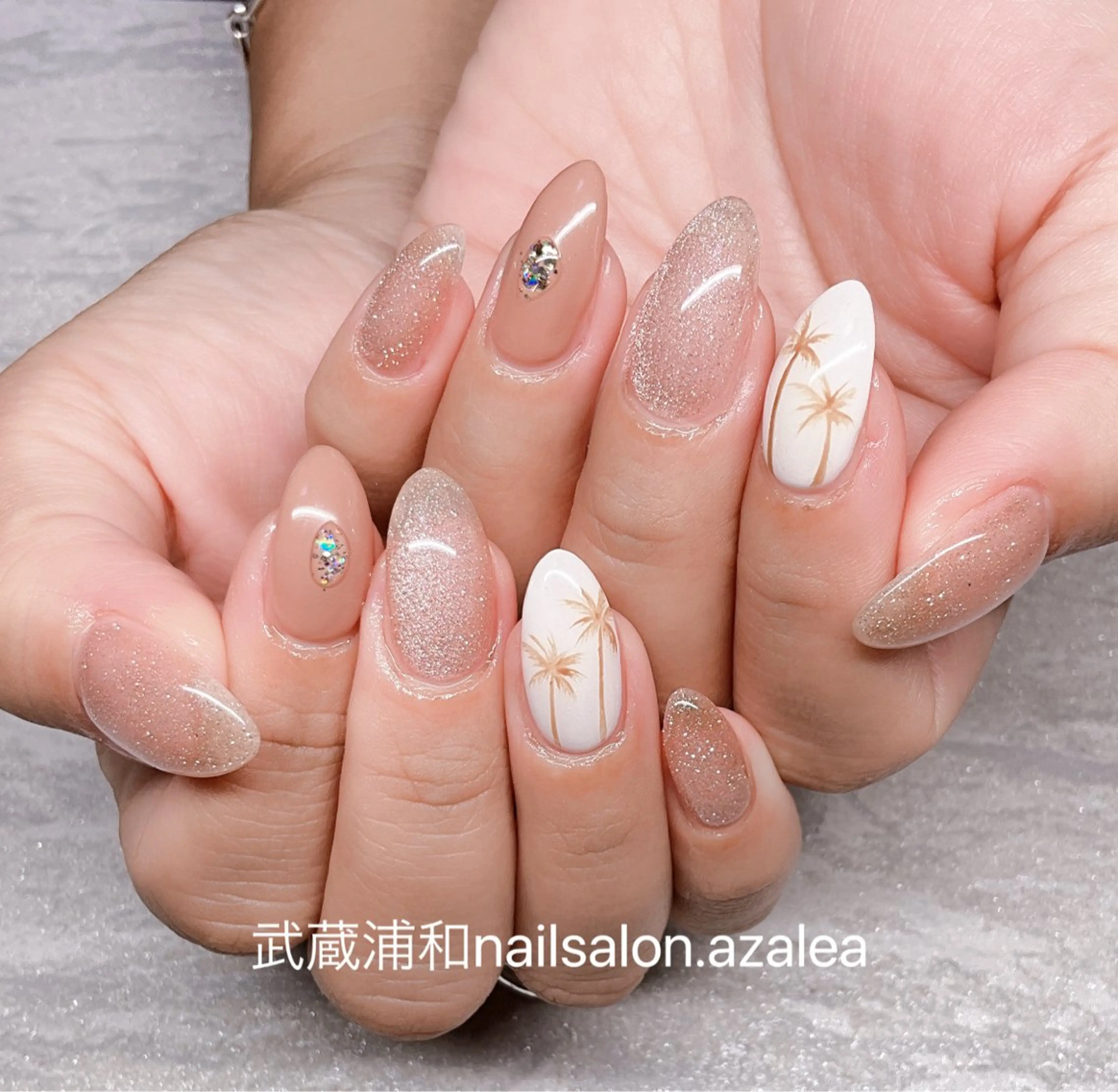 ネイル ハンドネイル R inのネイルデザイン