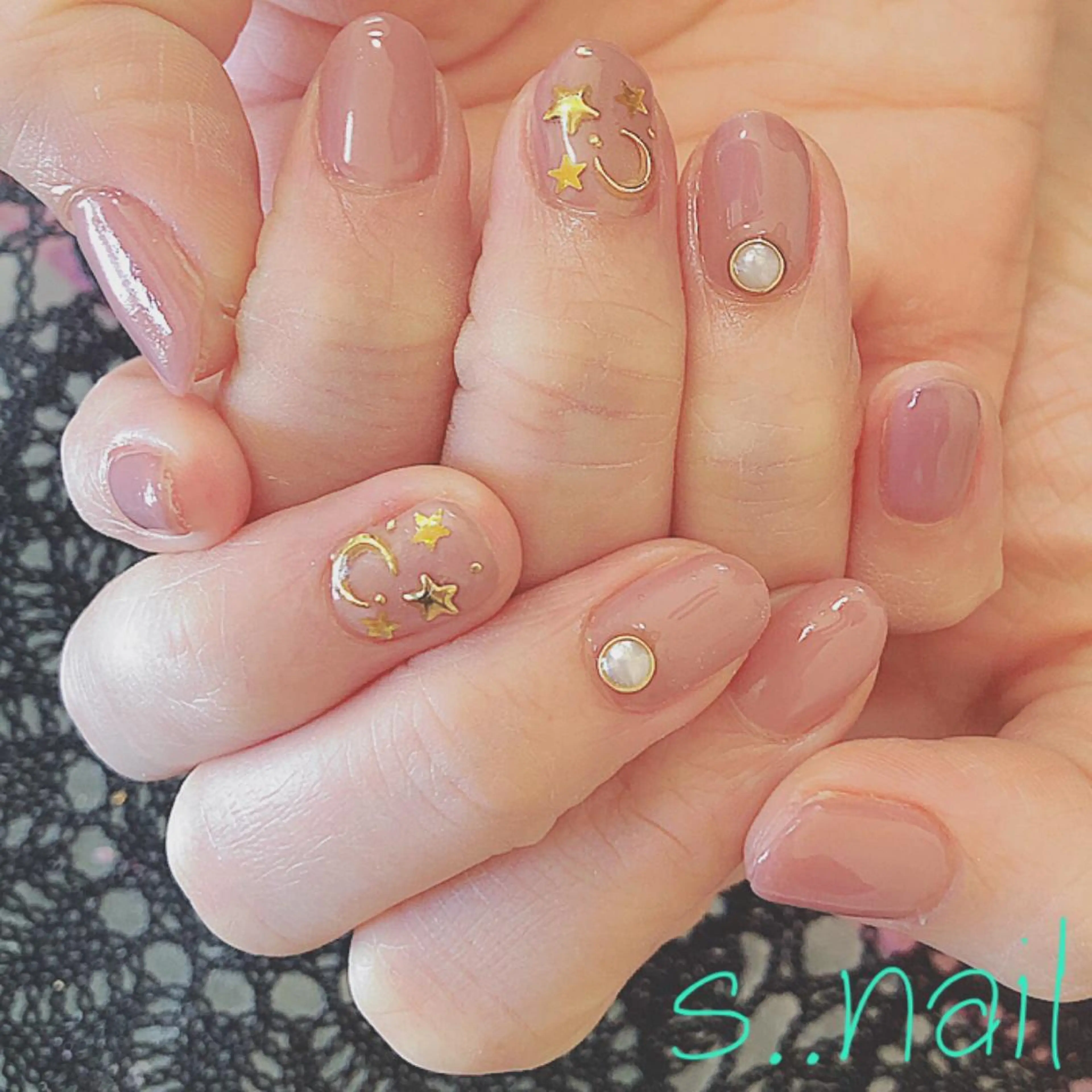 ネイル ピンク ハンドネイル フットネイル s..nail / MORITAのネイルデザイン
