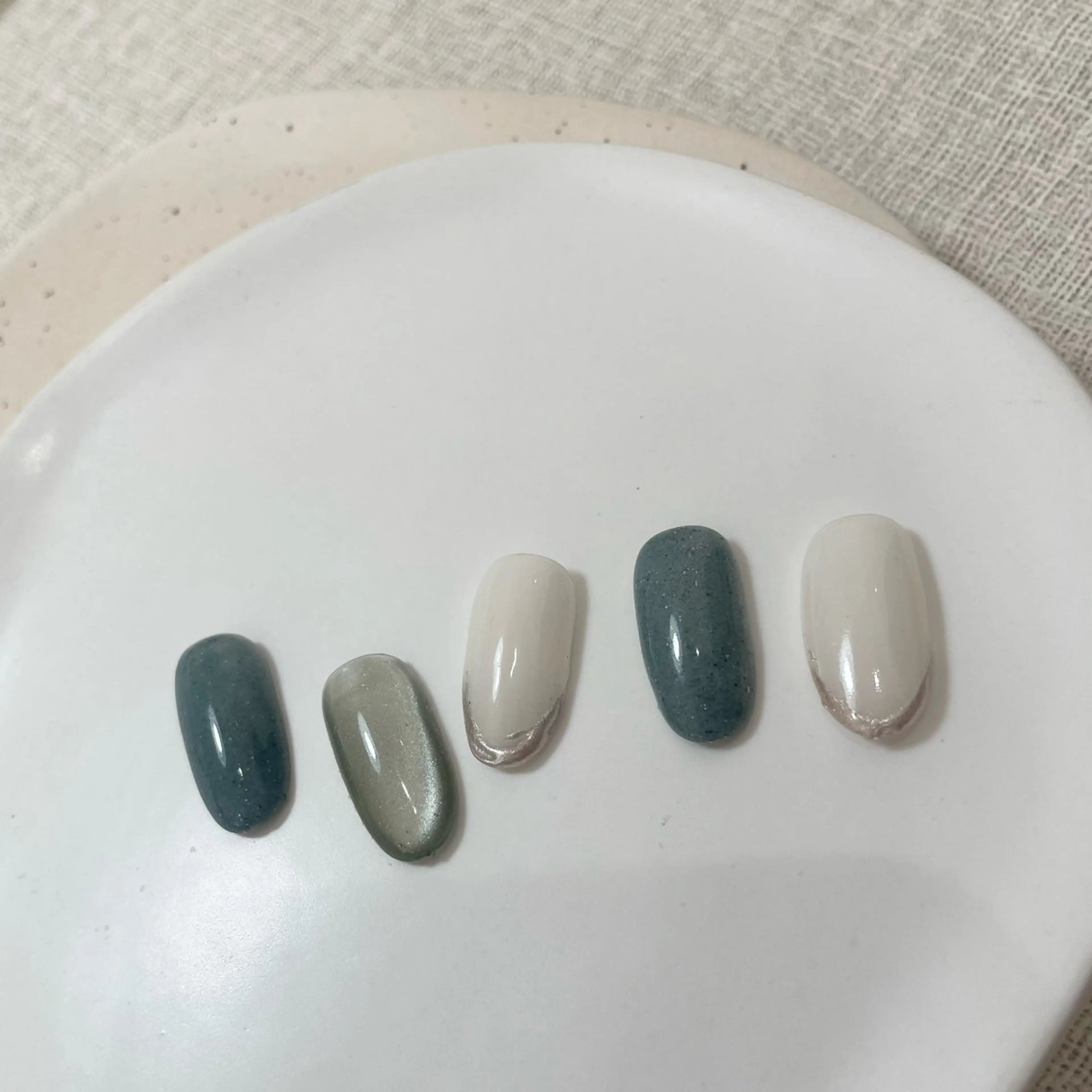 ネイル シンプルネイル 【 Lea's 】 kaedeのネイルデザイン