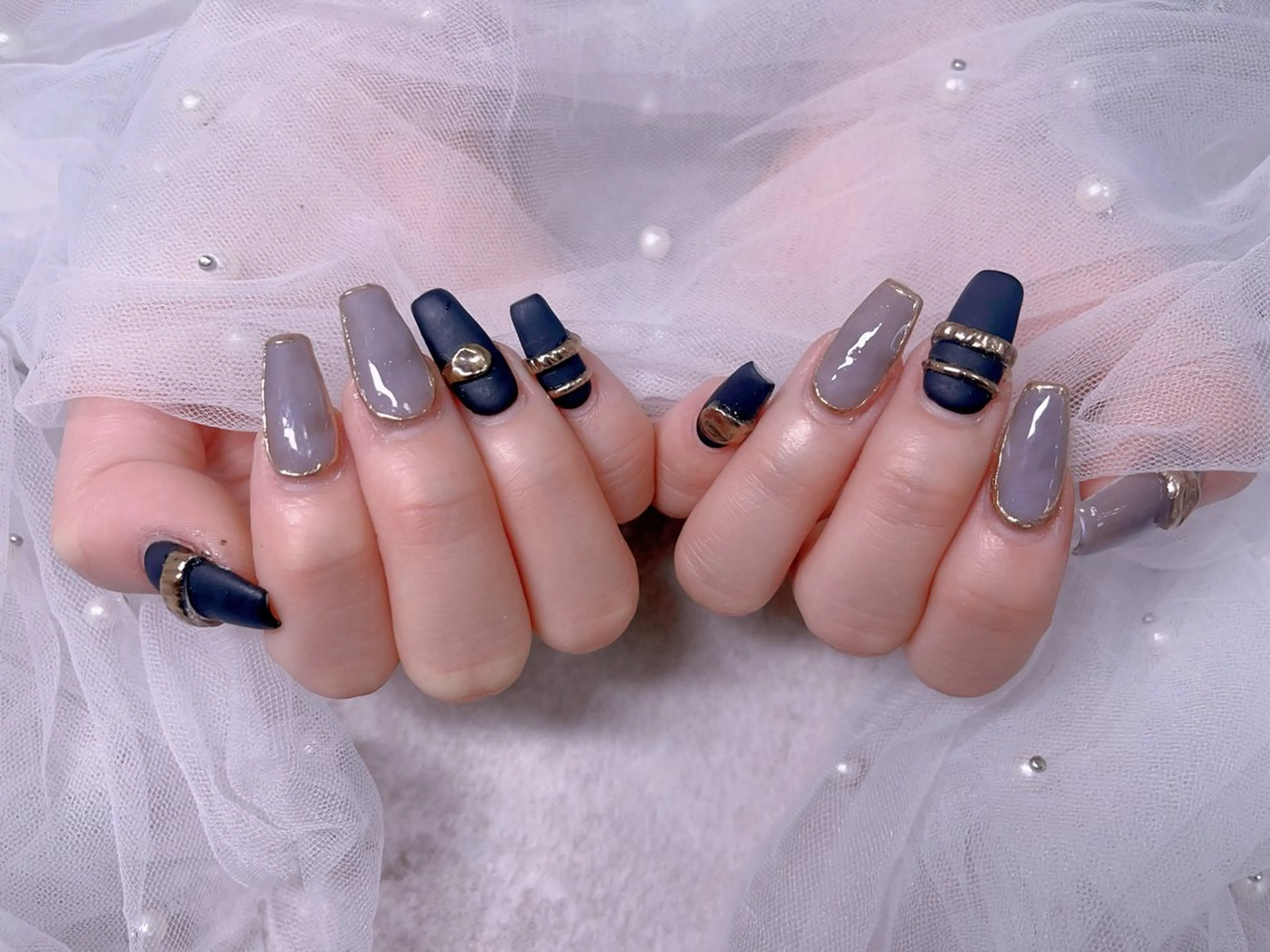 メンズ ネイル アートネイル フレンチネイル ジェルネイル キラキラネイル パラジェル Bloom スカルプ専門店のネイルデザイン