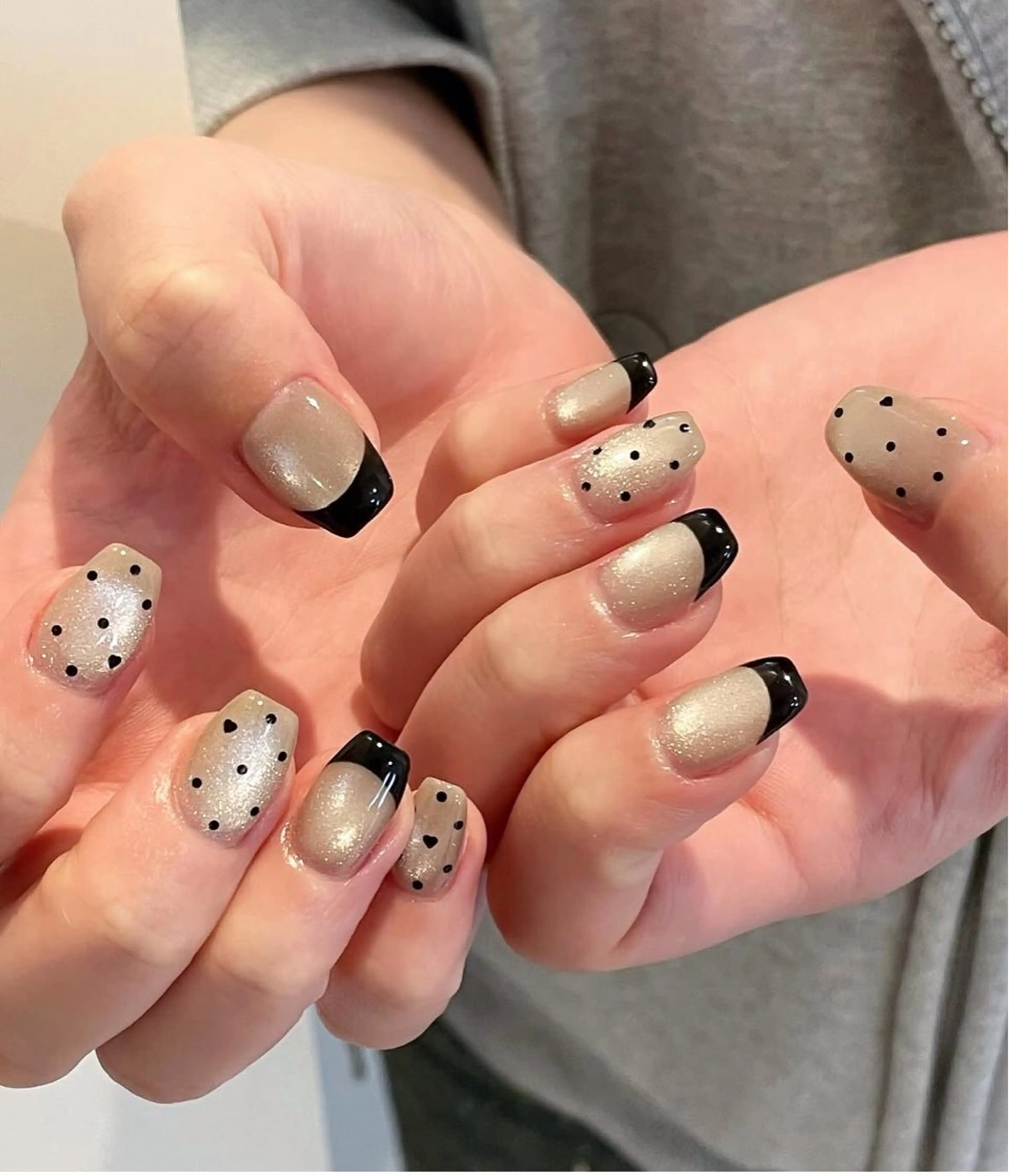 ネイル 長さ出し グラデーション キラキラネイル 韓国ネイル ラメ(グリッター) ハンドネイル ハンドケア Chisa Nail Studio所属・チ サのネイルデザイン