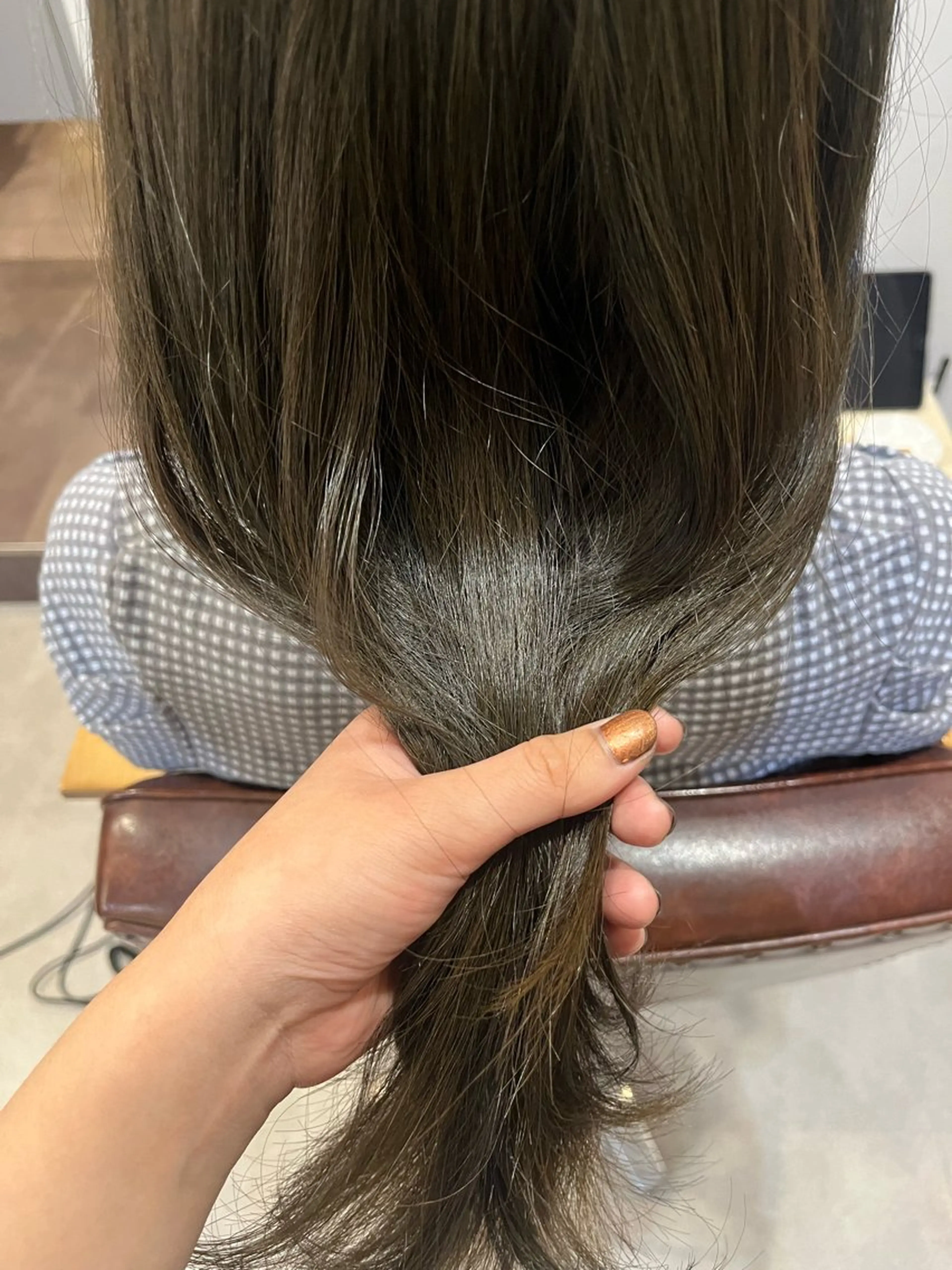 ロング 山村 野々羽のヘアスタイル