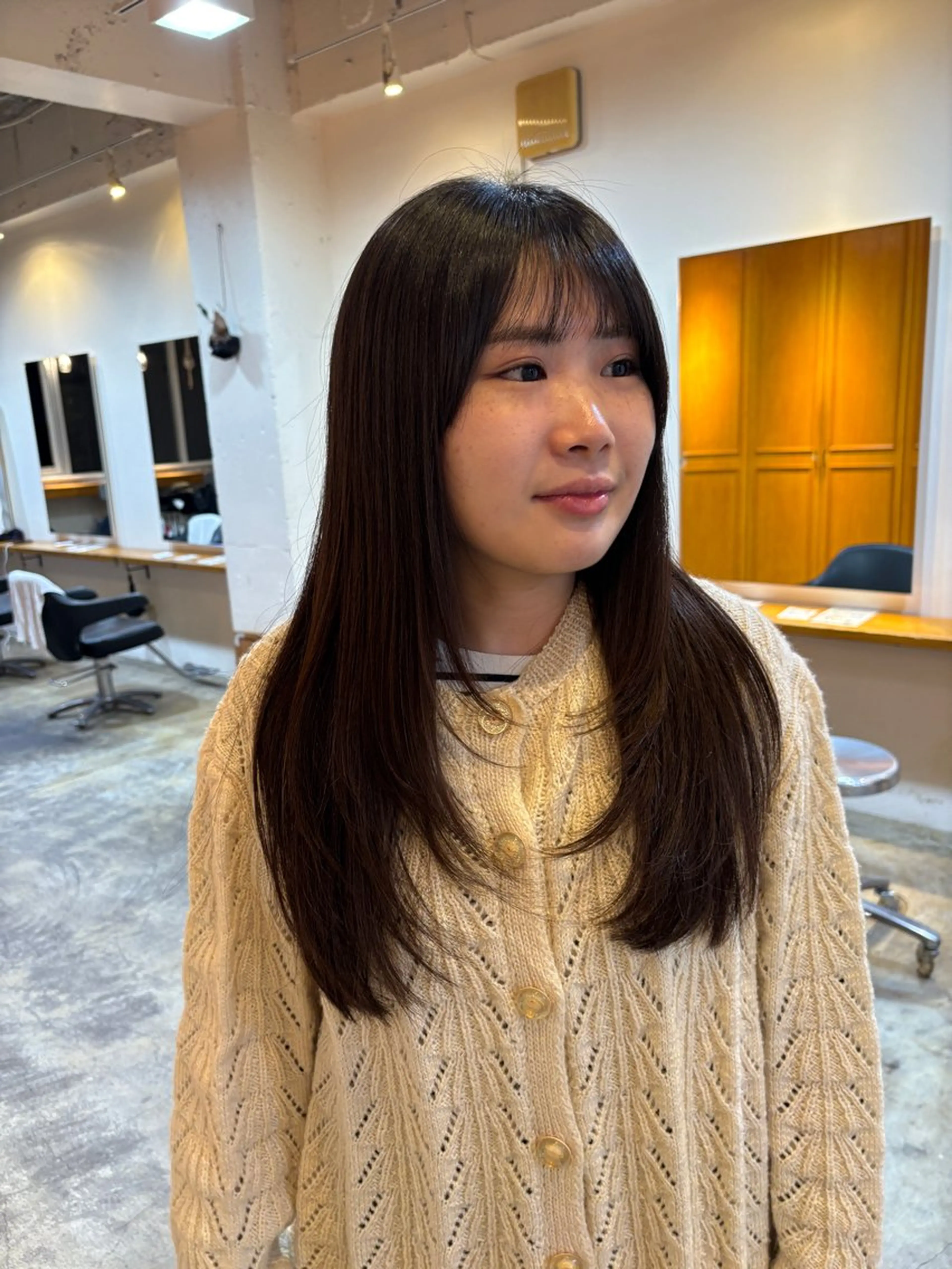 ロング カラー カット ヘアカラー トリートメント RIN／韓国ヘア レイヤーカットのヘアスタイル