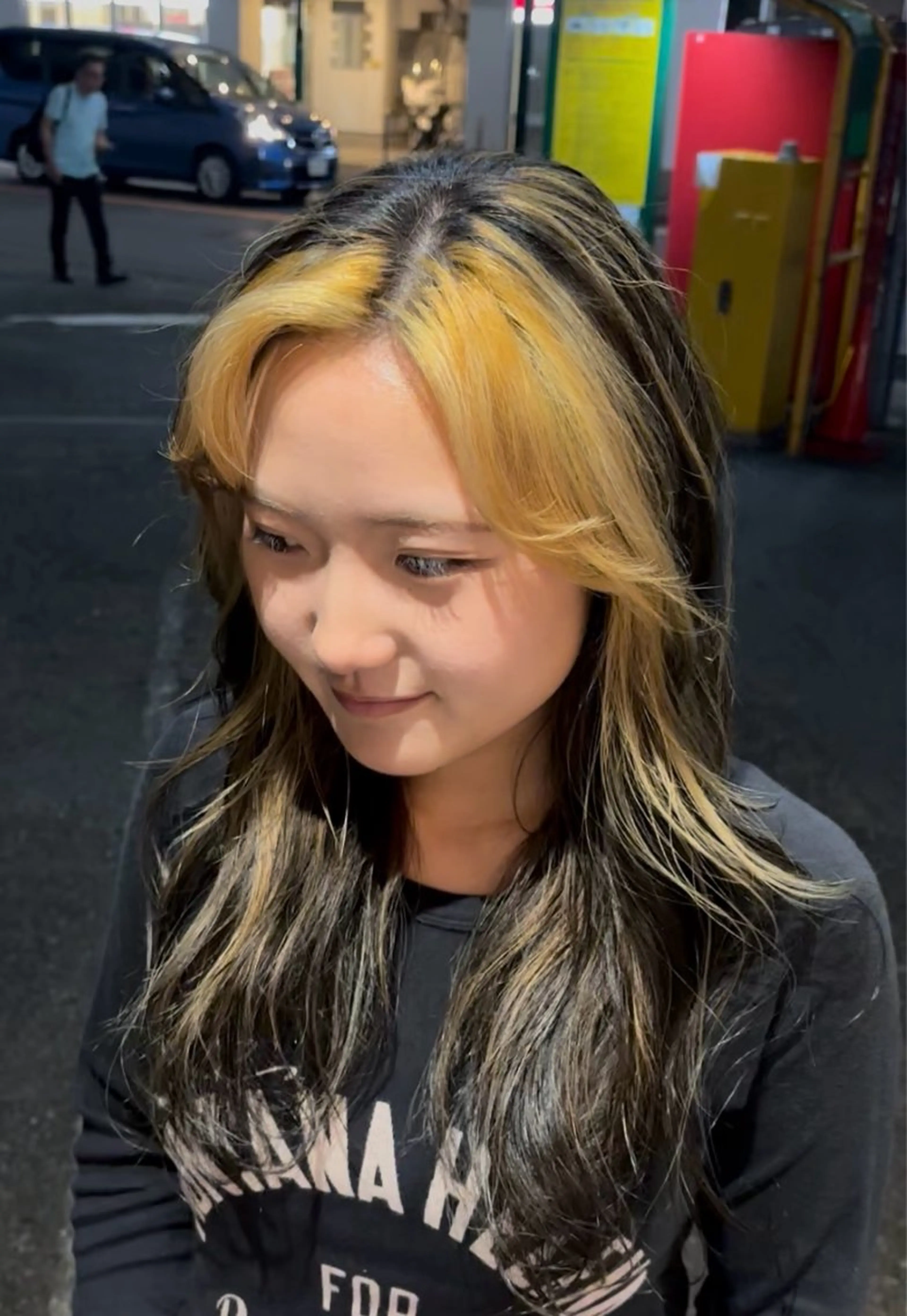 ロング ミストバング ハイライト ヘアカラー 🎀ハイトーン/ 艶カラー/夕月🎀のヘアスタイル