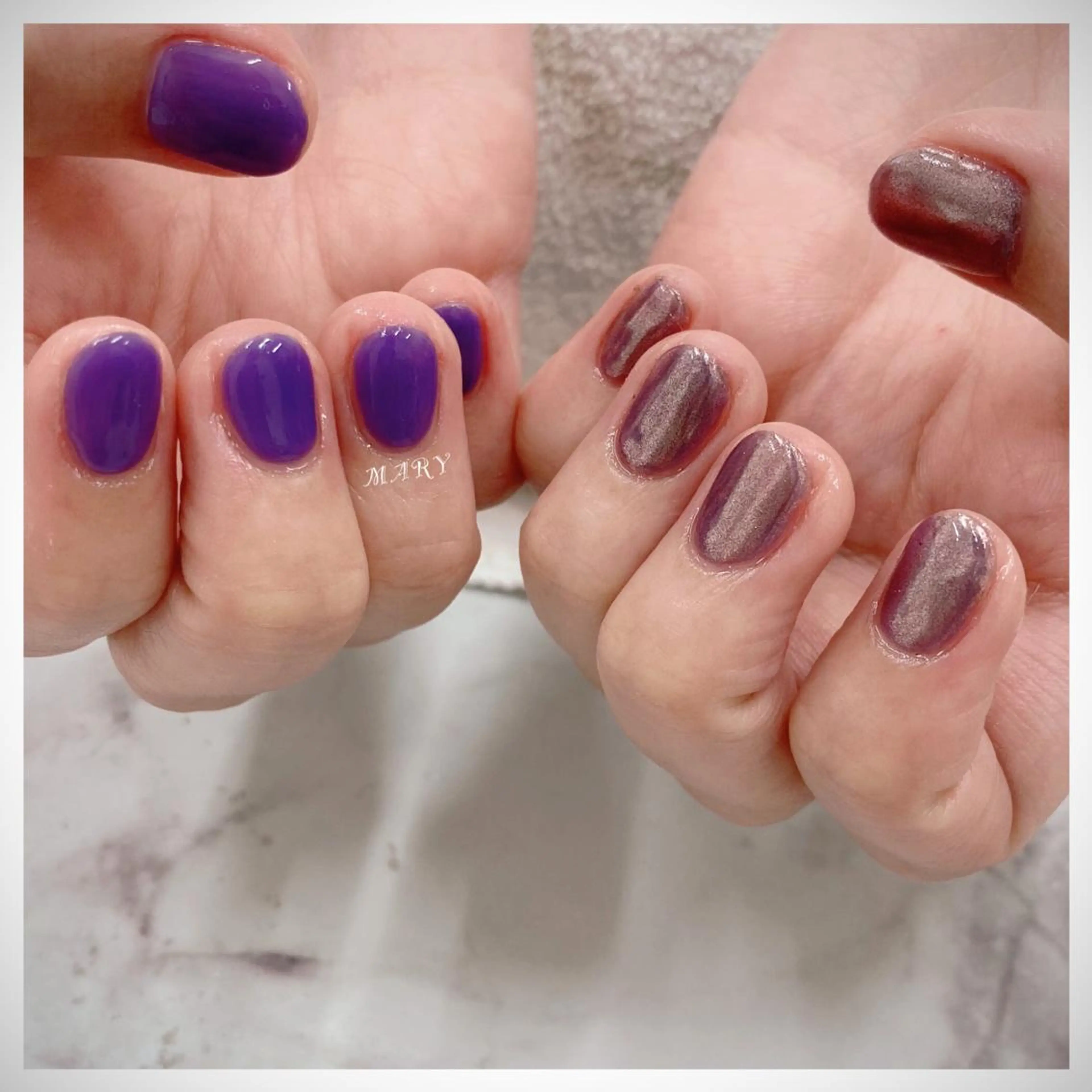 ネイル ミラーネイル ニュアンスネイル ワンカラーネイル パープル ショートネイル ハンドネイル Mary nail所属・Mary nail .narumiのネイルデザイン