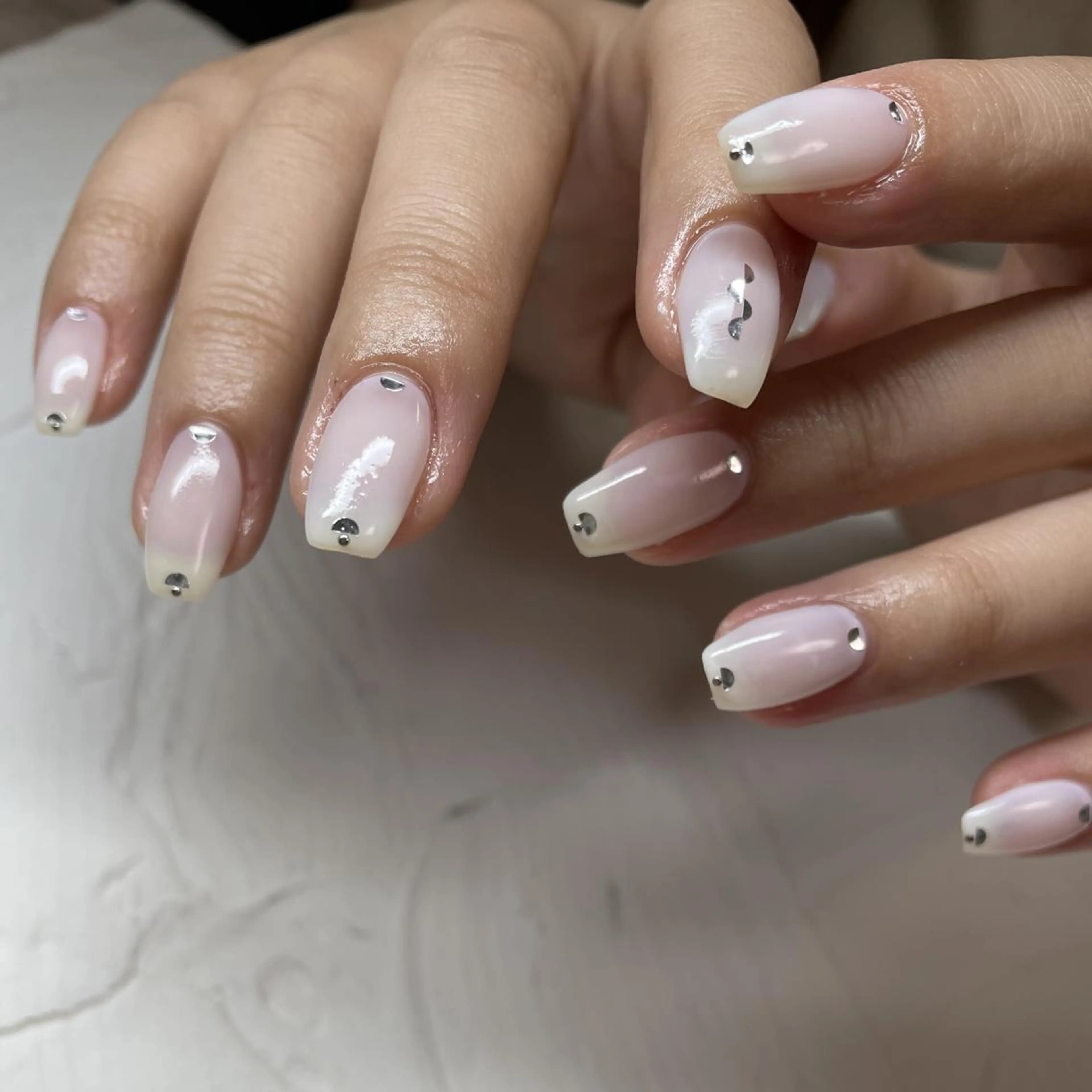 ネイル ハンドネイル フットネイル p.o.n. nuance/個性的のネイルデザイン