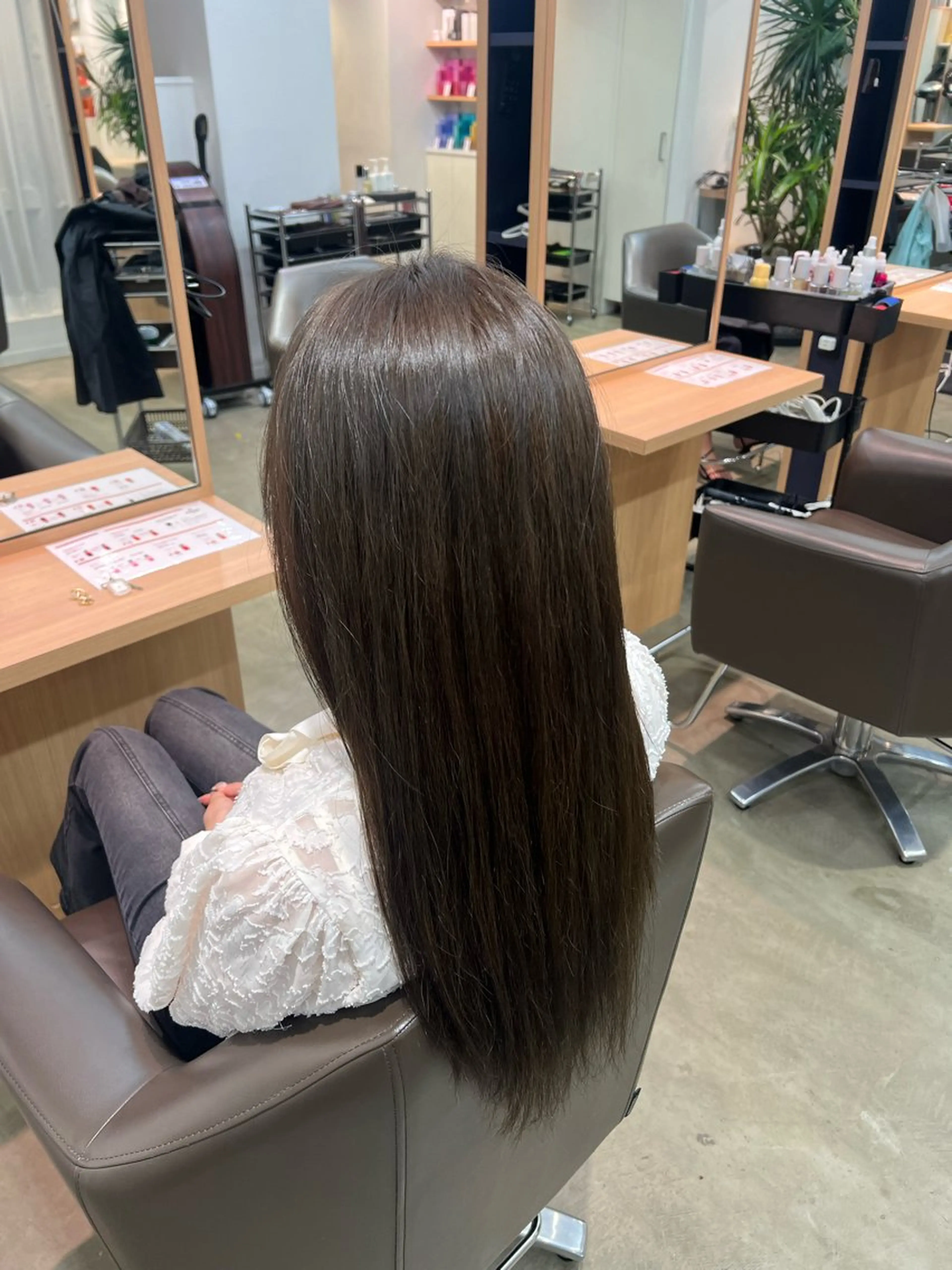 カラー ヘアカラー トリートメント Omnis所属・山中 欧輔のヘアスタイル