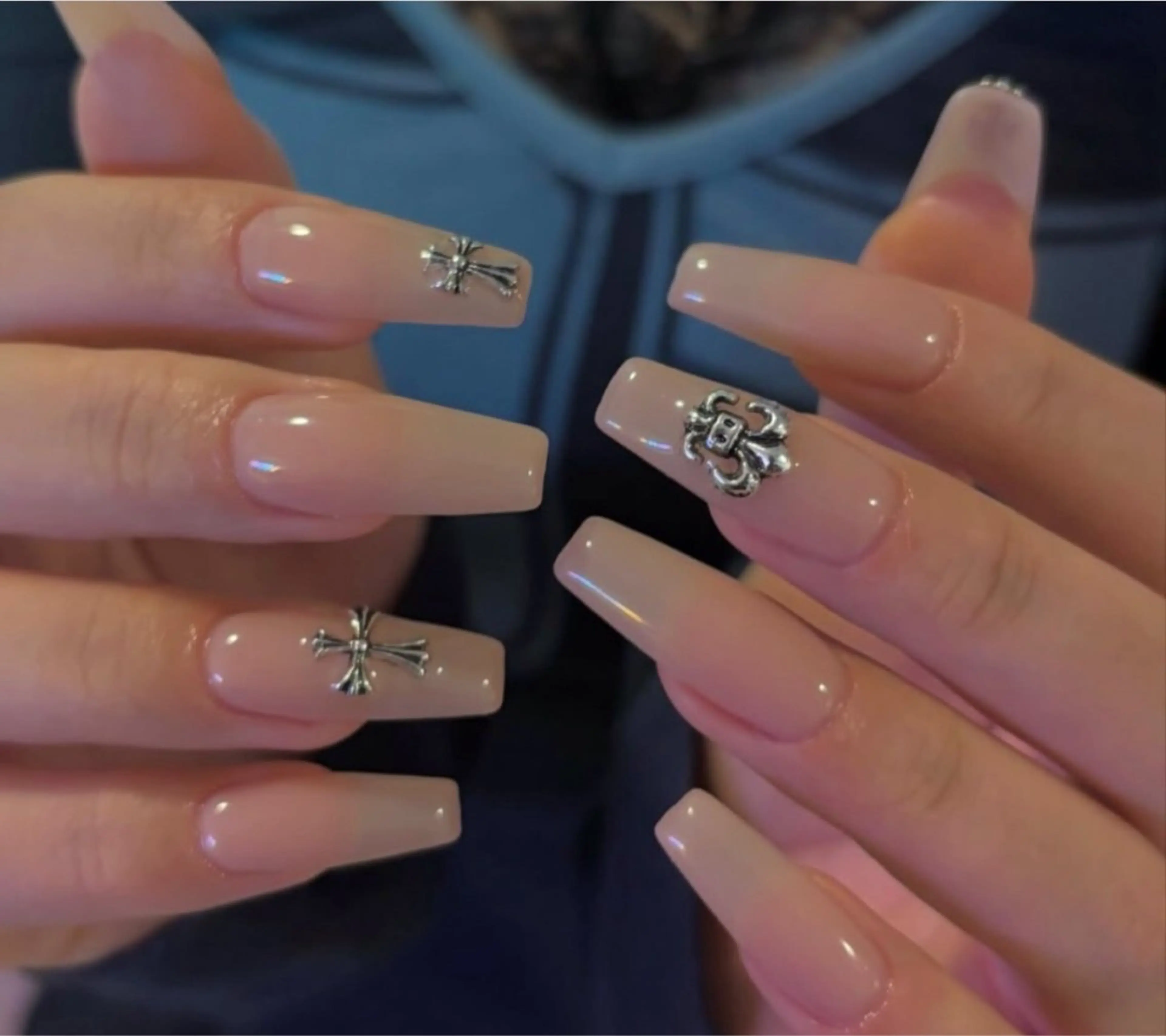 ネイル 長さ出し グラデーション キラキラネイル 韓国ネイル ラメ(グリッター) ハンドネイル ハンドケア Chisa Nail Studio所属・チ サのネイルデザイン