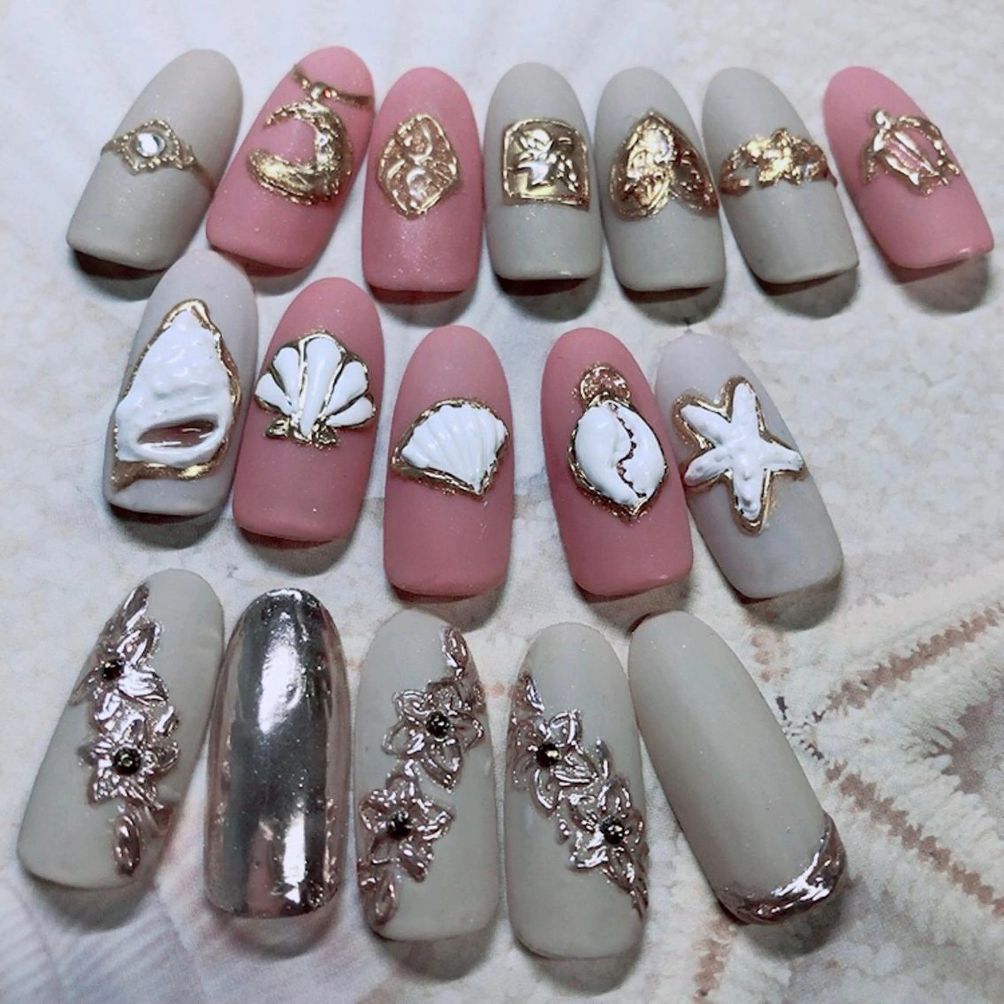 ネイル ハンドネイル 奥園 良恵のネイルデザイン