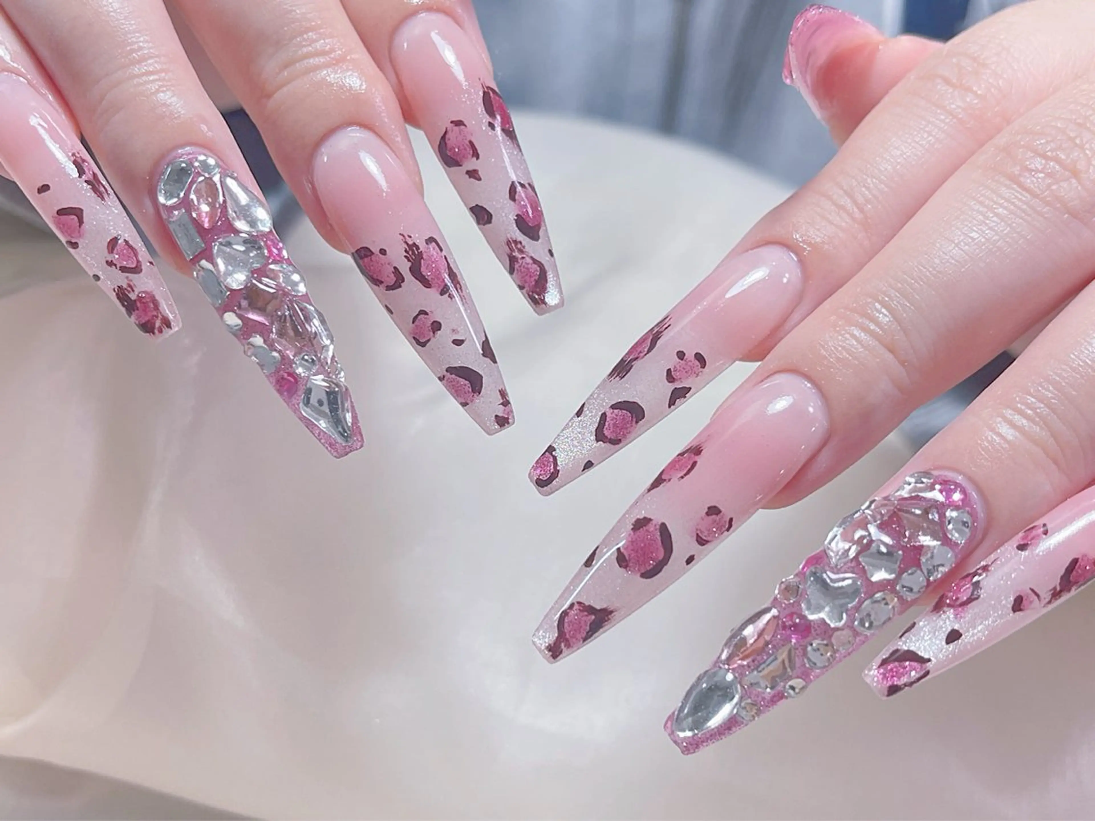 ネイル 🎀ネイルサロン エクラYUI🎀のネイルデザイン