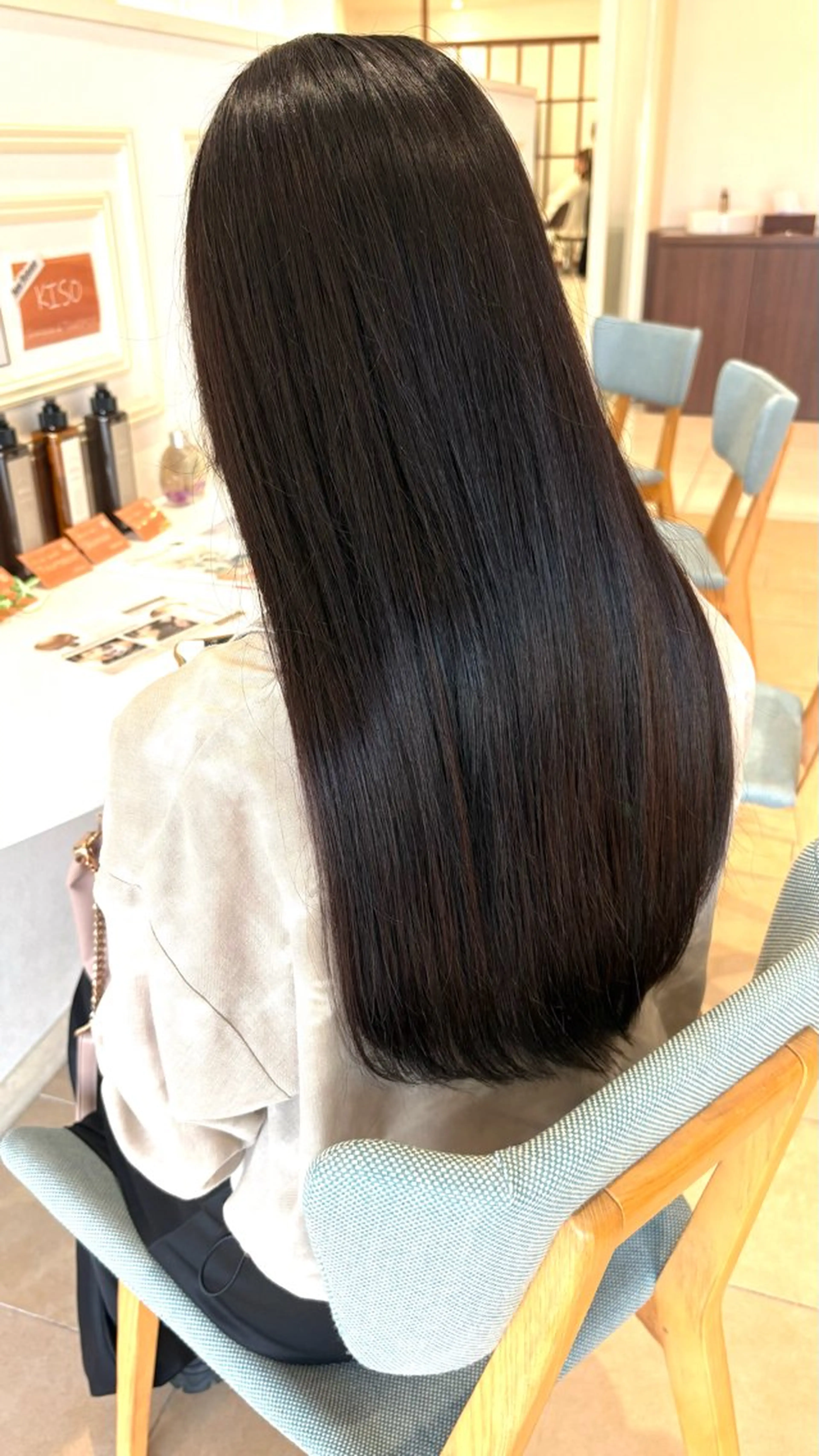 ロング ツヅキ マスミのヘアスタイル