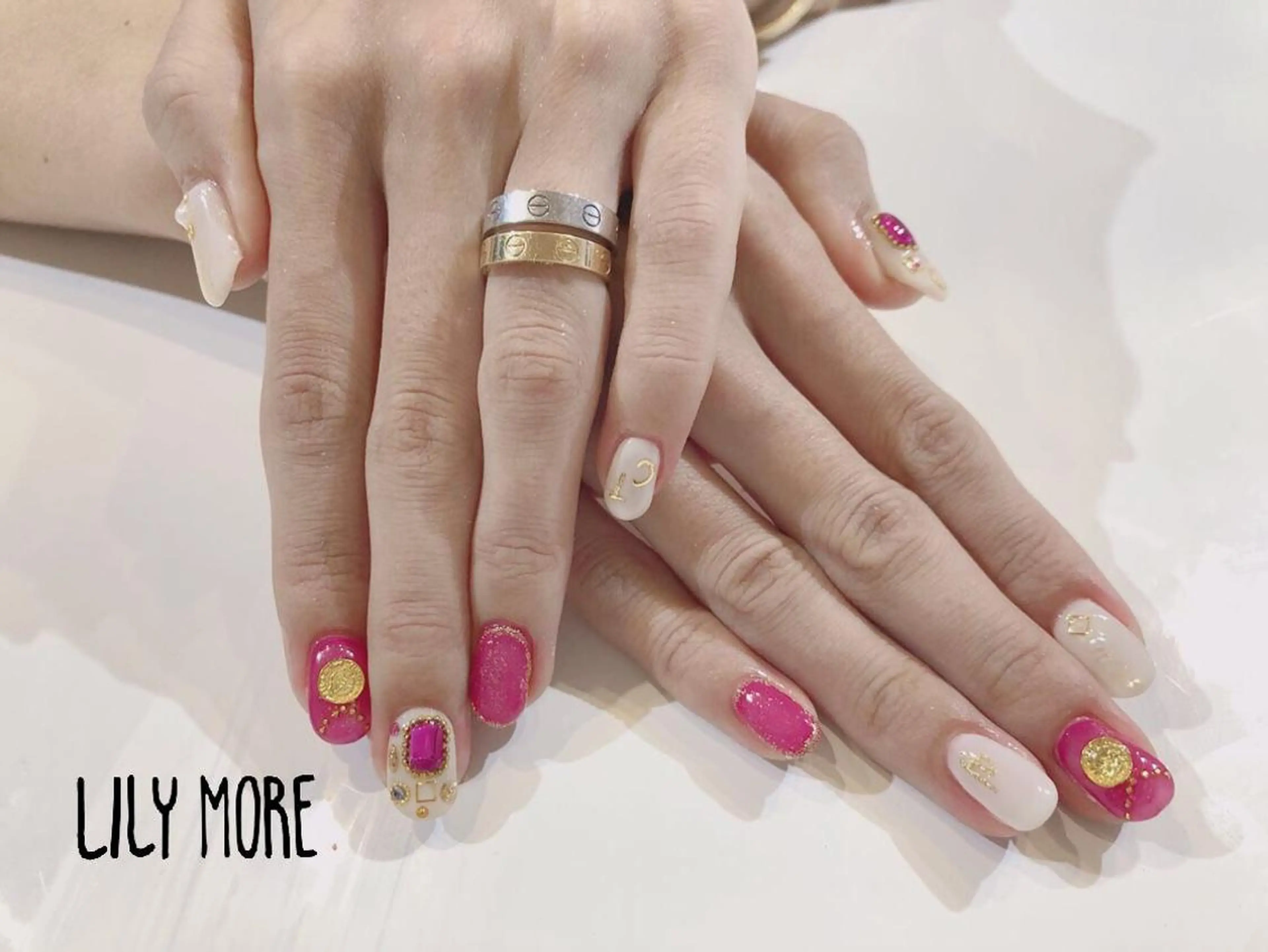 ネイル キラキラネイル Lily closetのネイルデザイン
