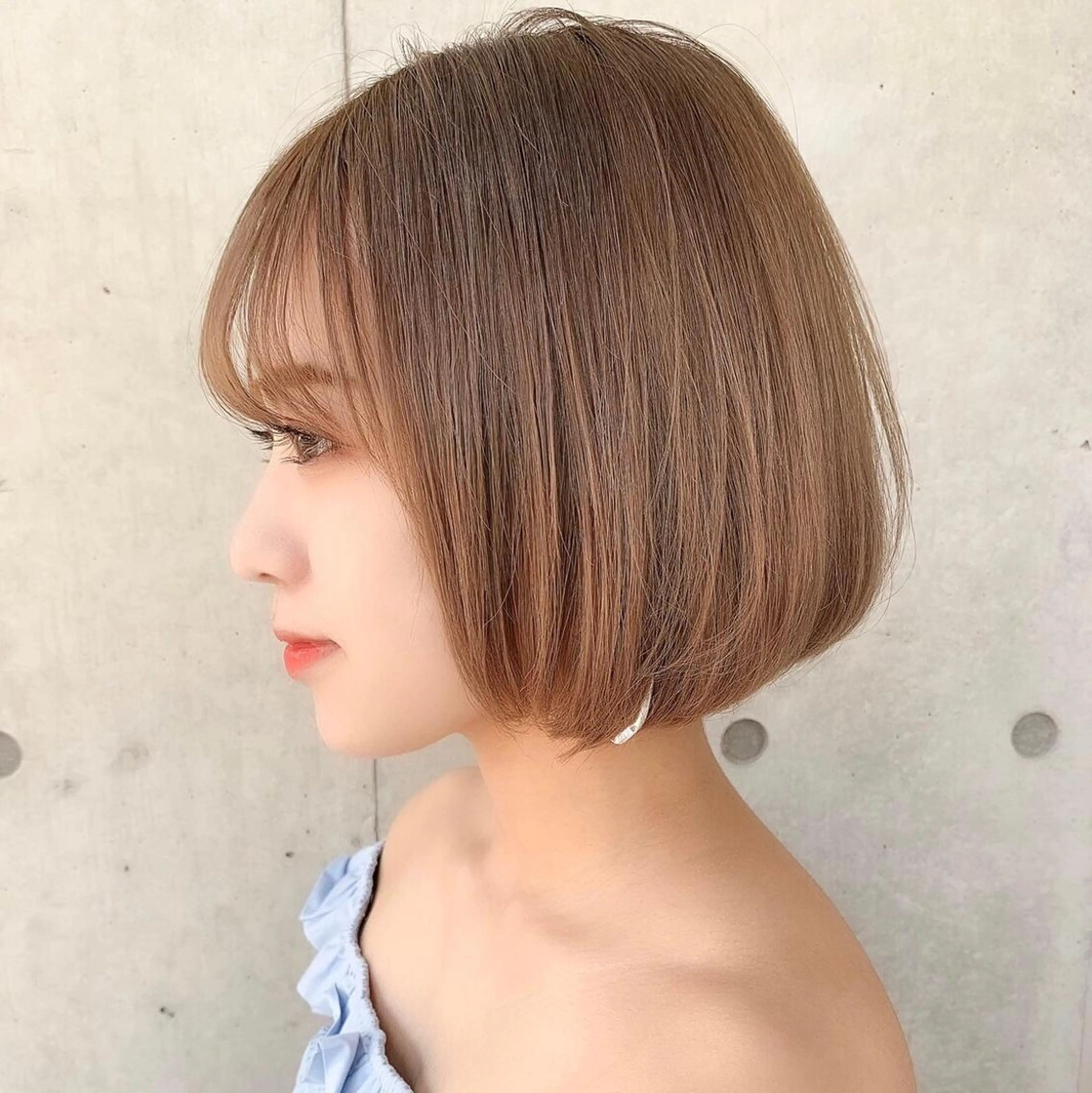 ショート カラー 🩵ハイトーン 美咲🩵のヘアスタイル