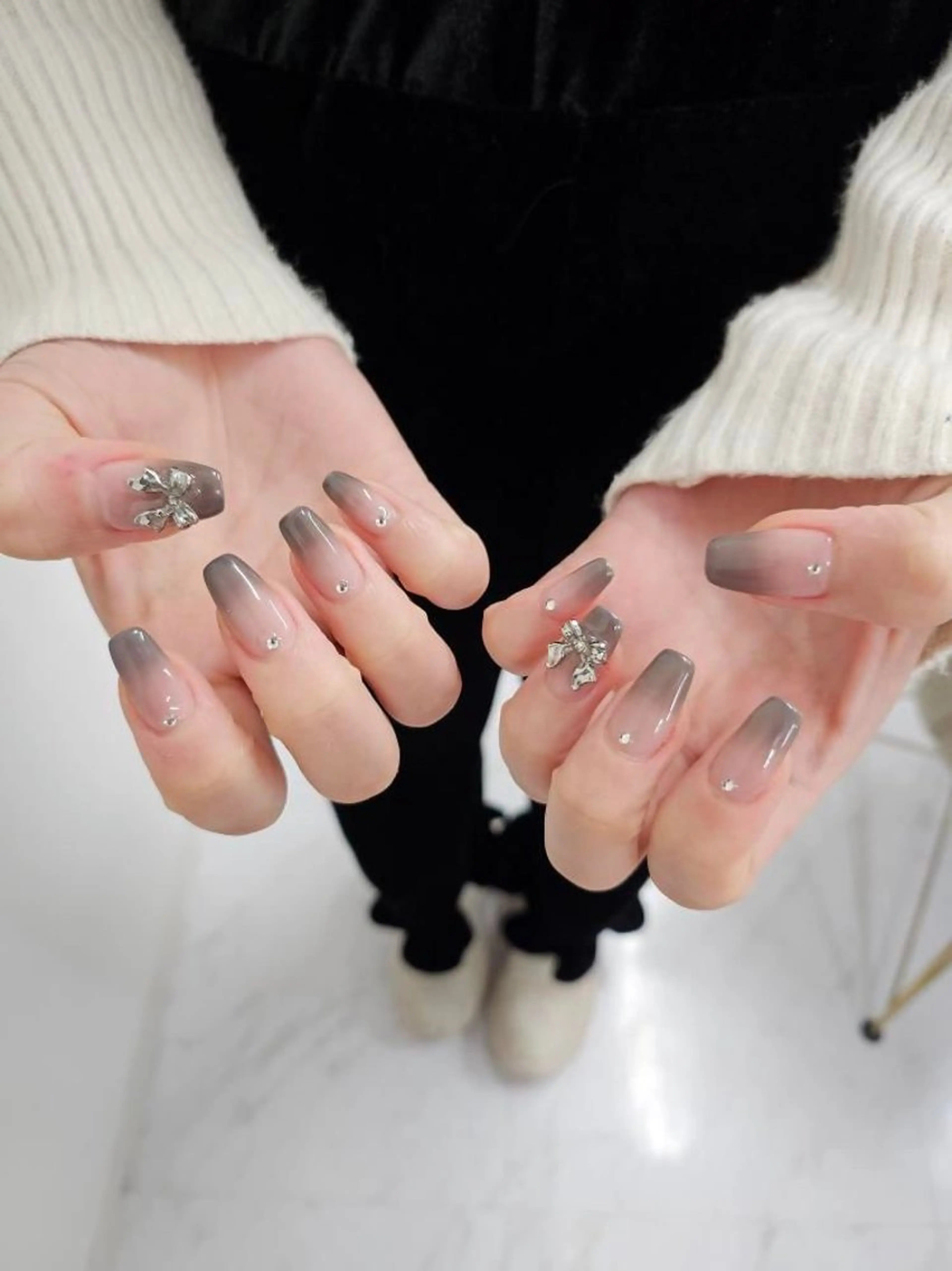 ネイル ハンドネイル HIKARI 4uまつ毛ネイルのネイルデザイン