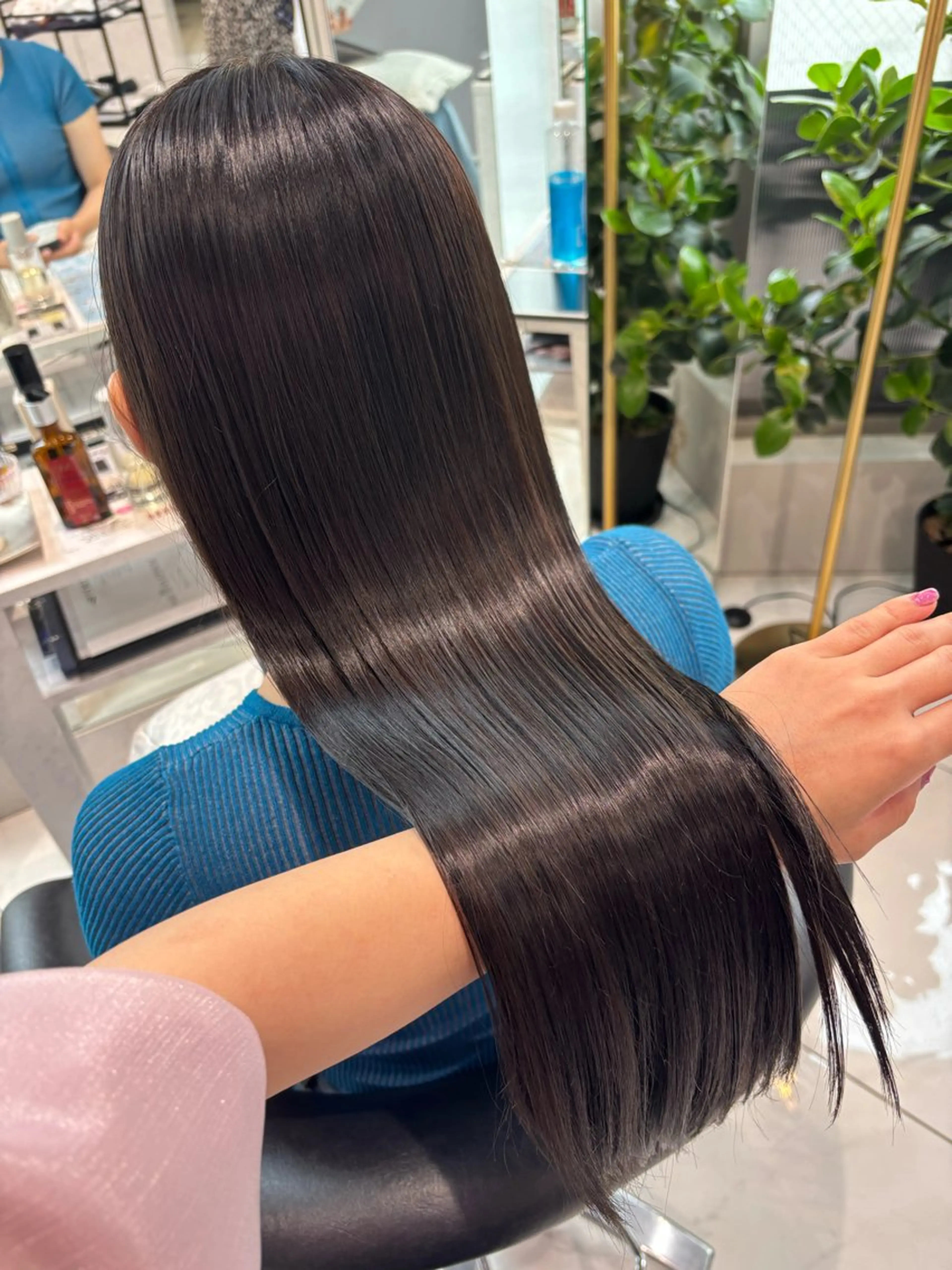 ロング カラー Sakuraෆ˚* 暗髪×まつパ🖤🥀のヘアスタイル