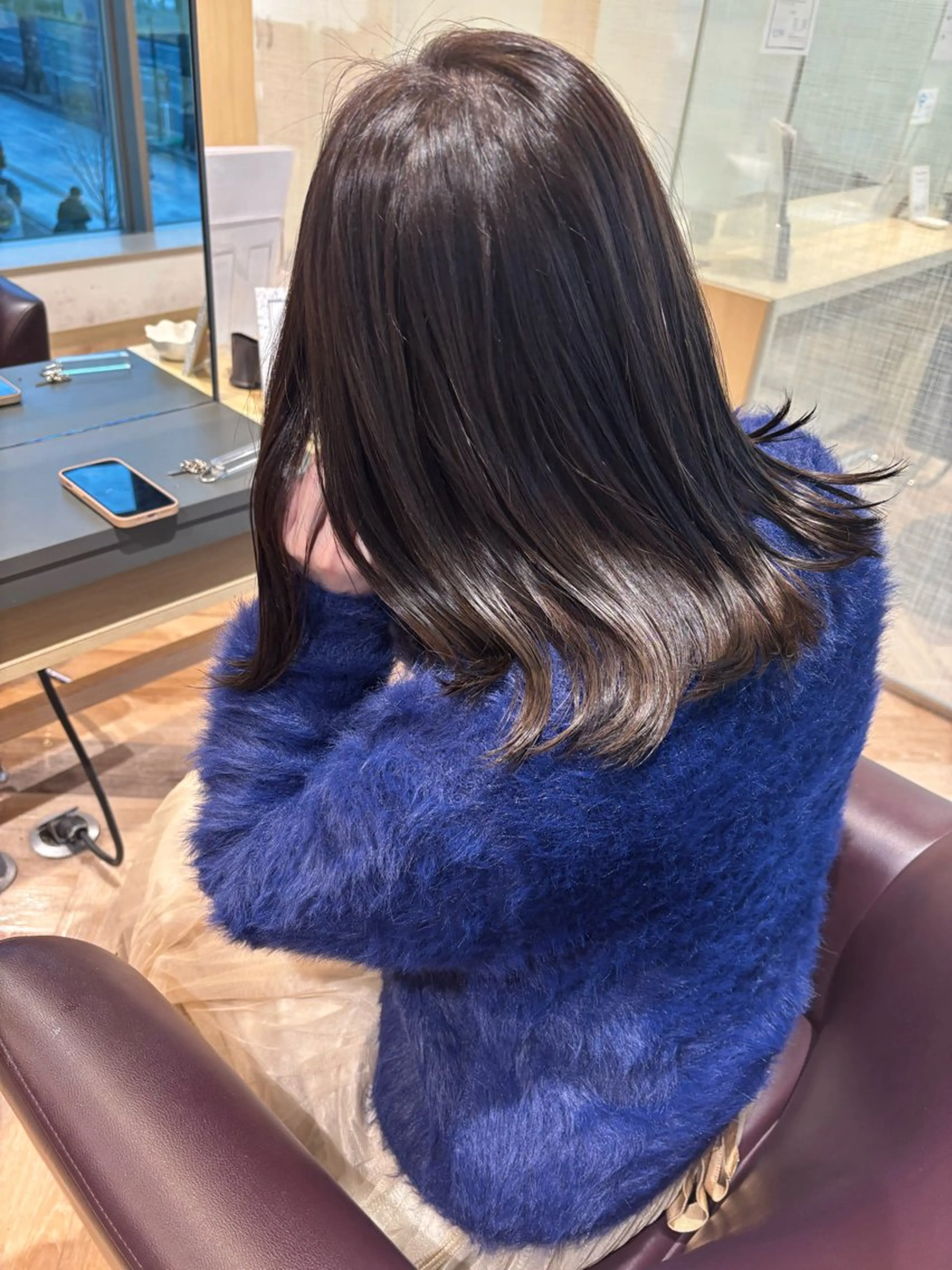 セミロング カット ヘアカラー ゆい/パーマ/レイヤ ー/似合わせカラーのヘアスタイル